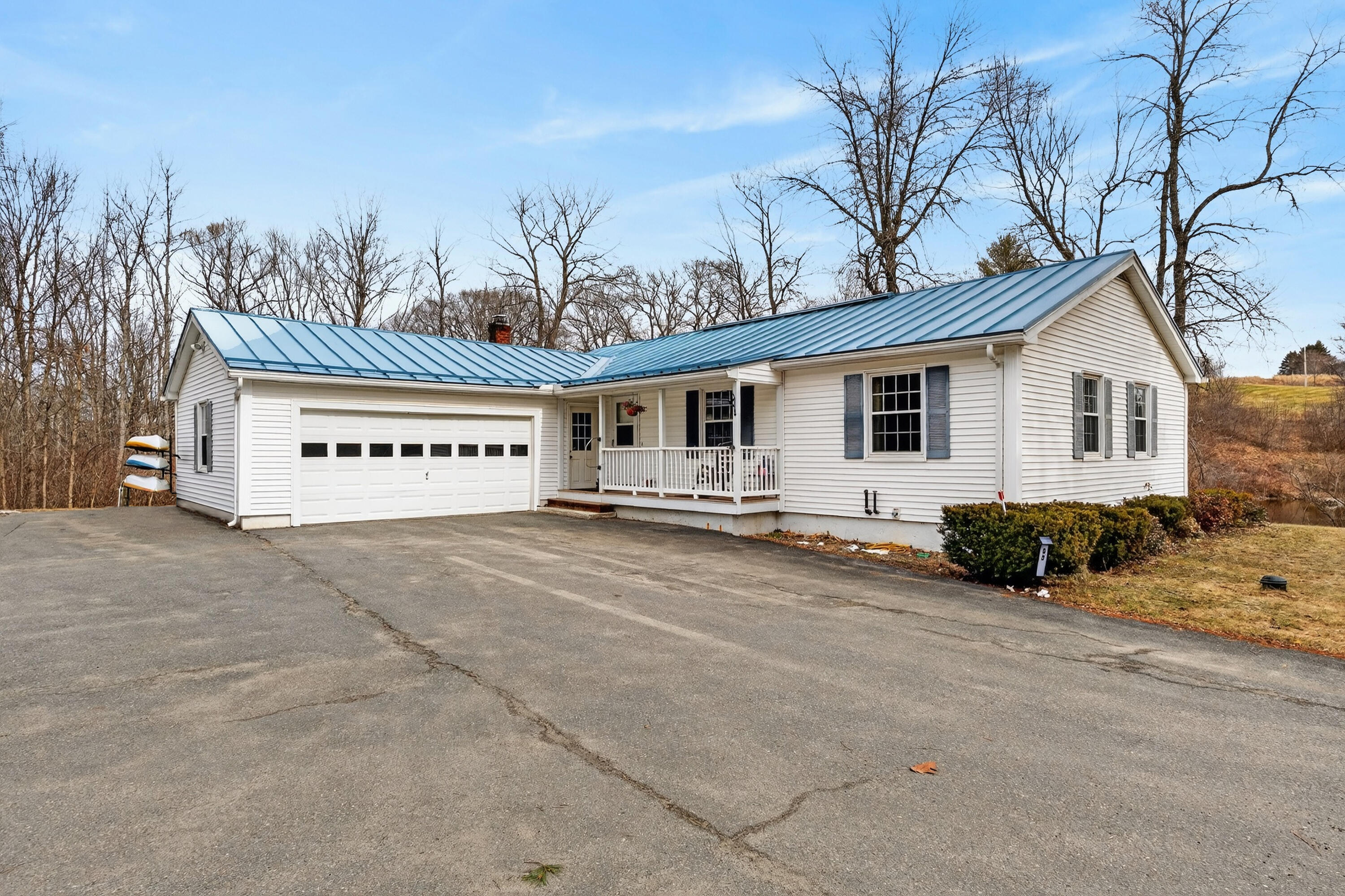 3 SOUTH Road, Matinicus Isle Plt, ME, 04851