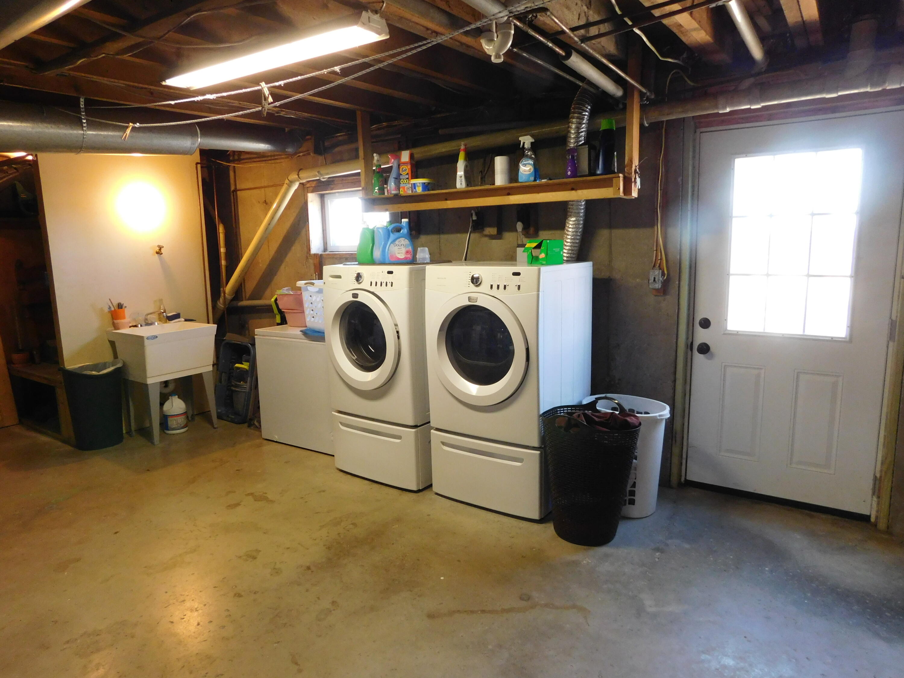 557 Enfield Road, Lincoln, ME, 04457