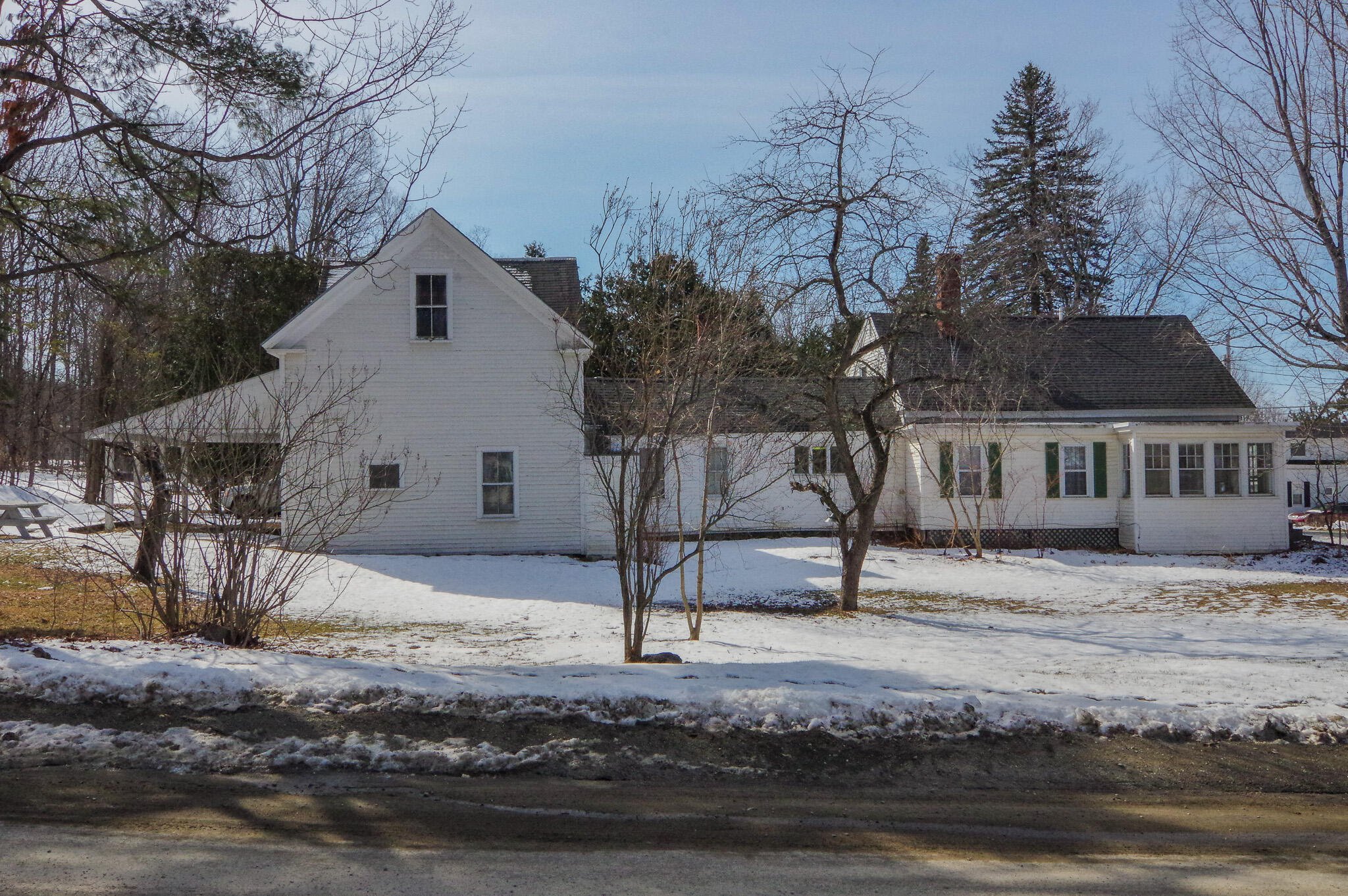 61 Pleasant Street, Dexter, ME, 04930