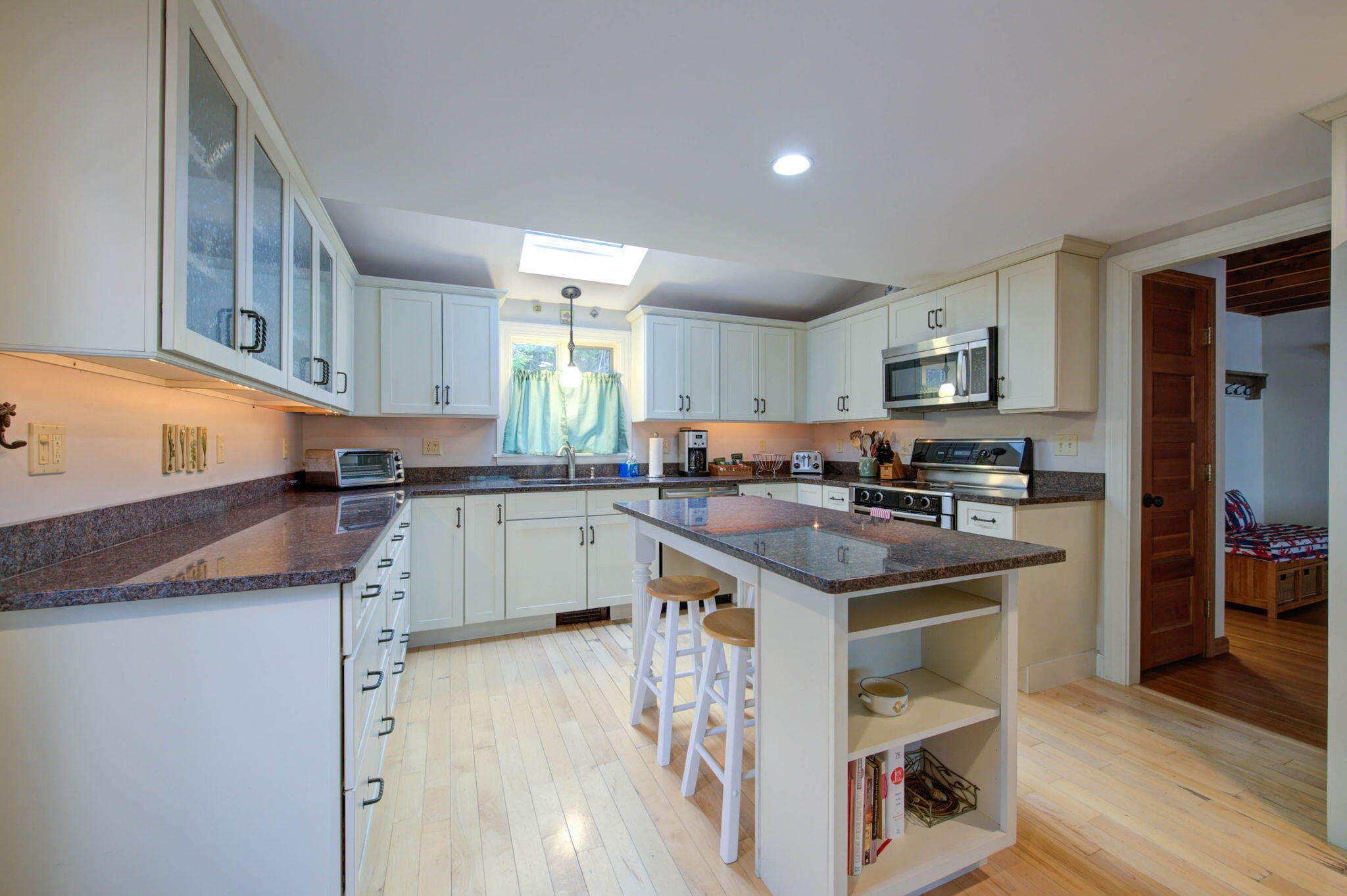 203 Cottage Road