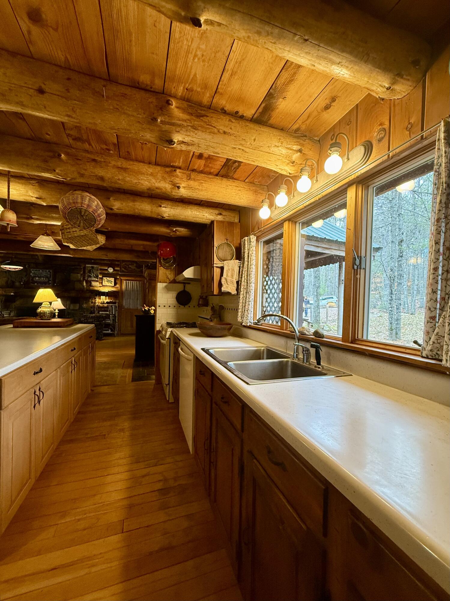 8 Cove Road, Grand Lake Stream Plt, ME, 04668