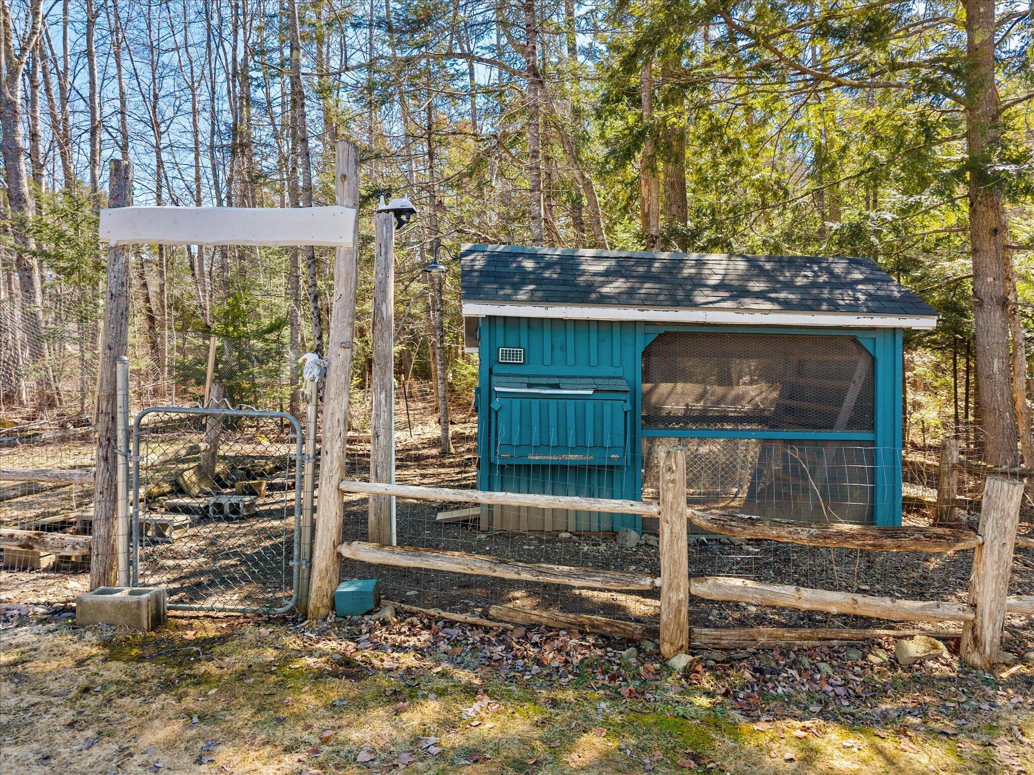 32 Charles Drive, Holden, ME, 04429