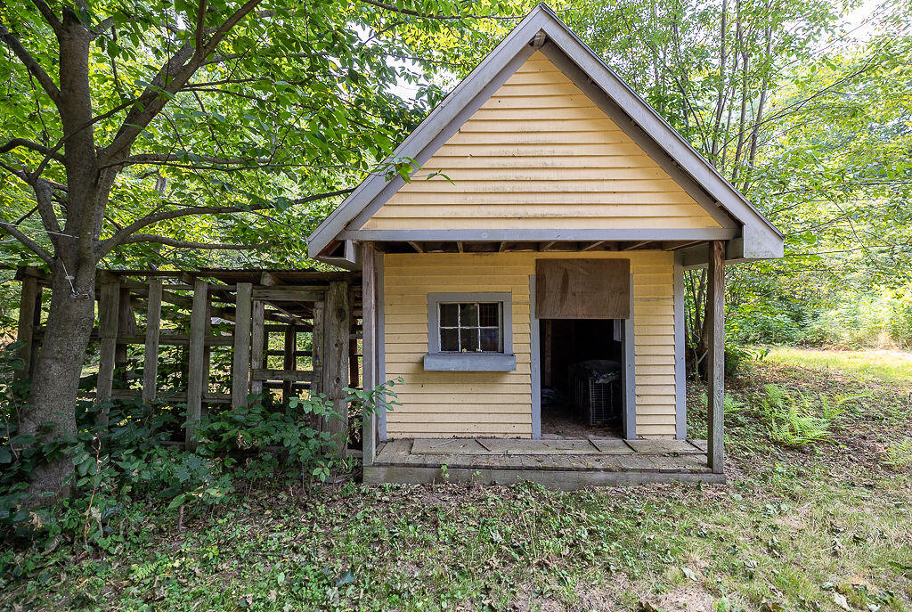 497 N Parish Road, Turner, ME, 04282