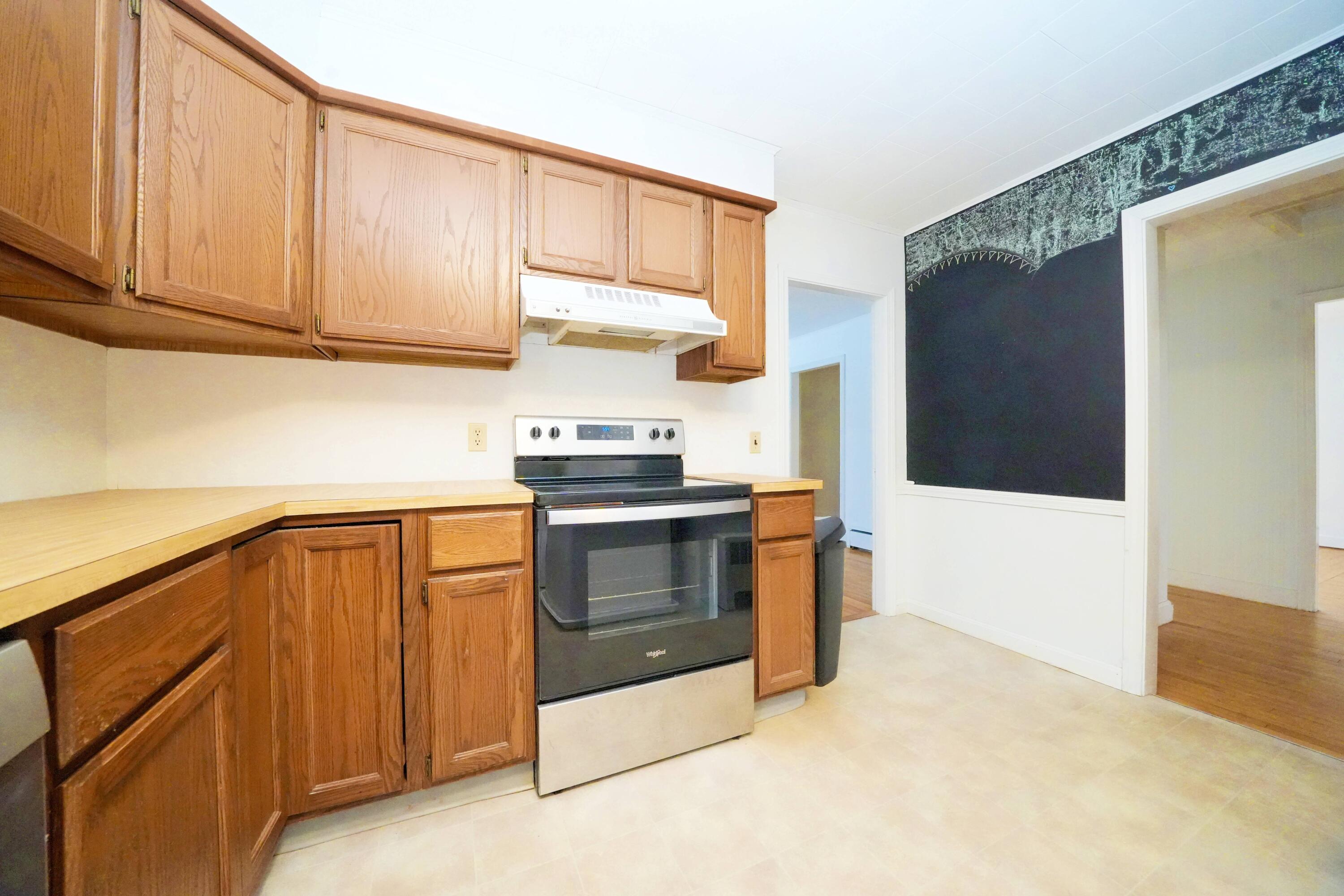 13 Westbrook Terrace, Hampden, ME, 04444