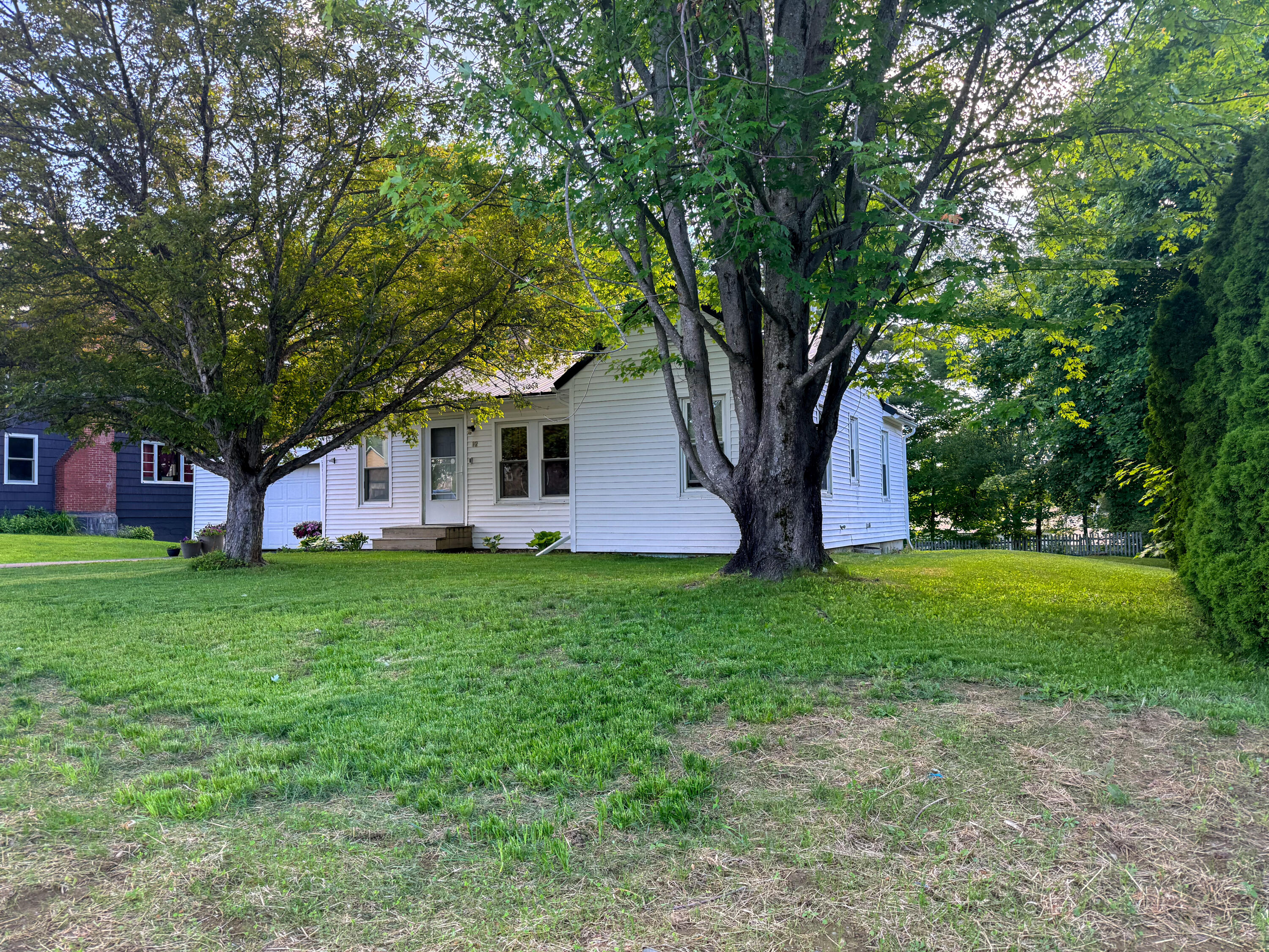 12 Winchester Street, Presque Isle, ME 04769 IMG_8118