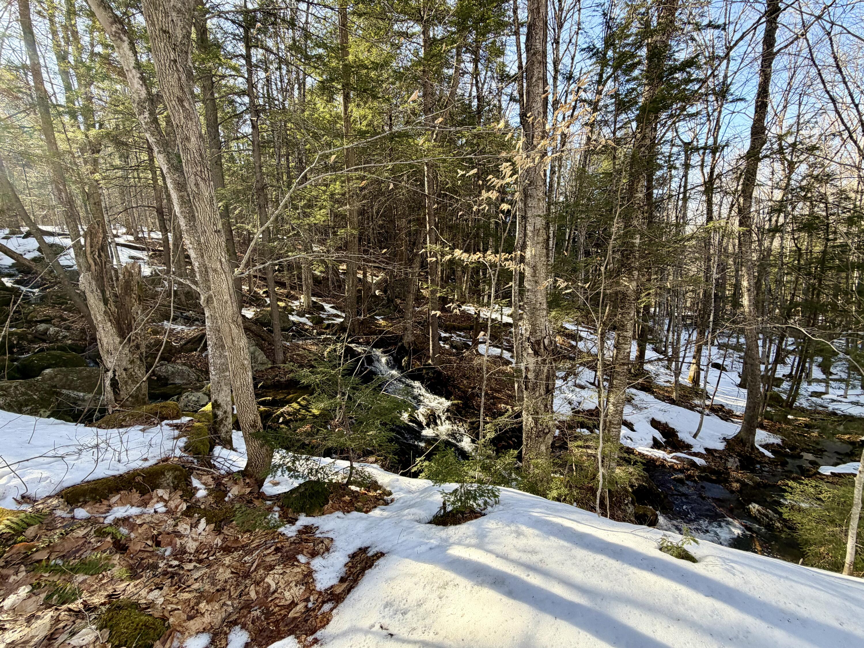 010 Main Street, Sumner, ME, 04220