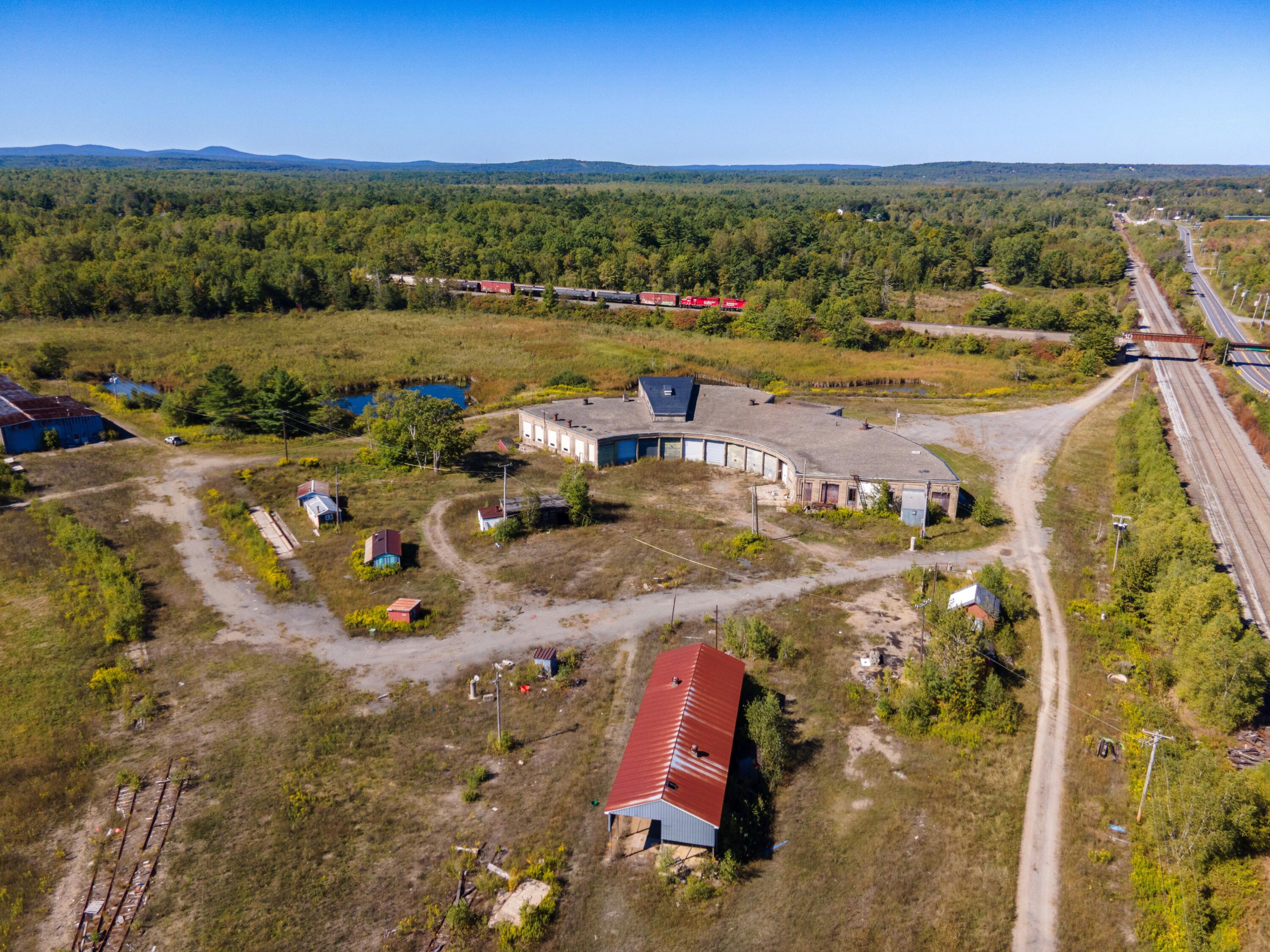 90 Diesel Shop Road, Hermon, ME, 04401