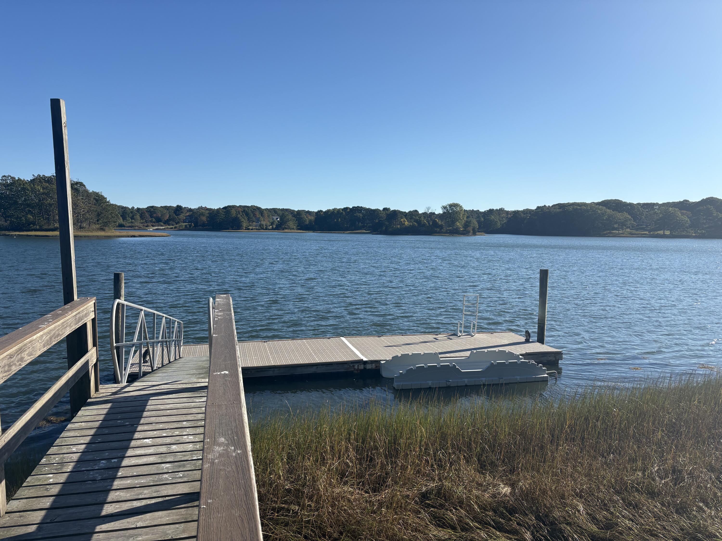 100 Shepards Cove Road UNIT F204, Kittery, ME, 03904