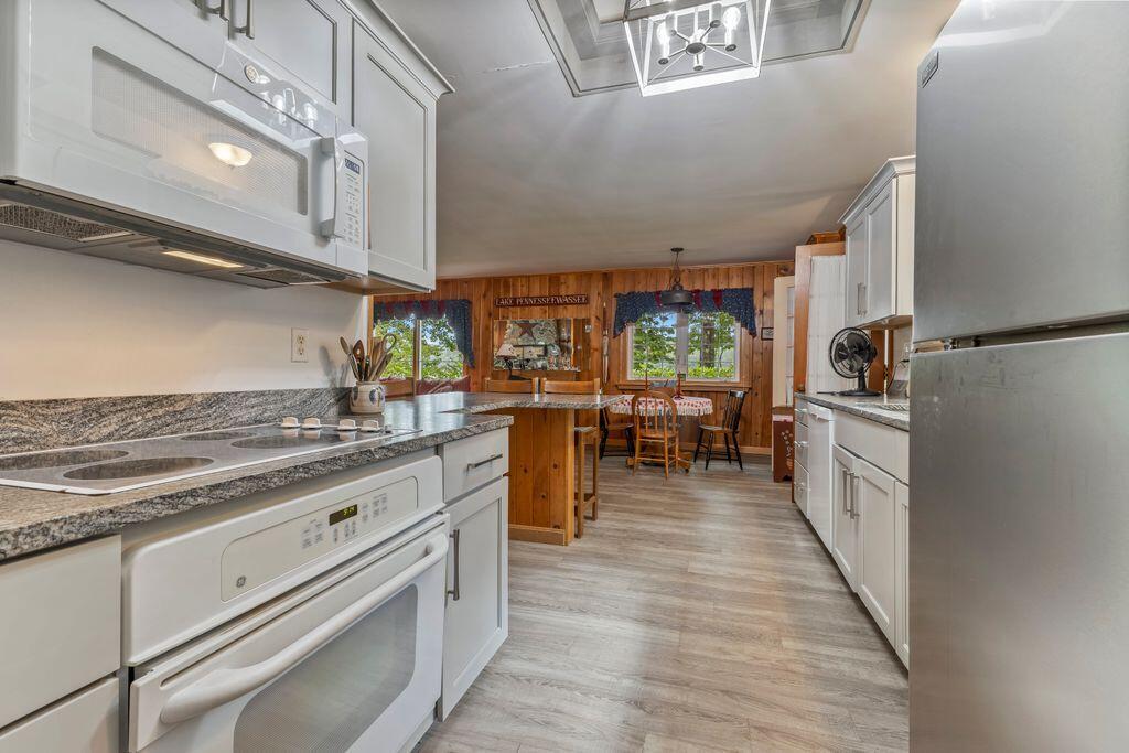 21 Wood Duck Way, Norway, ME, 04268