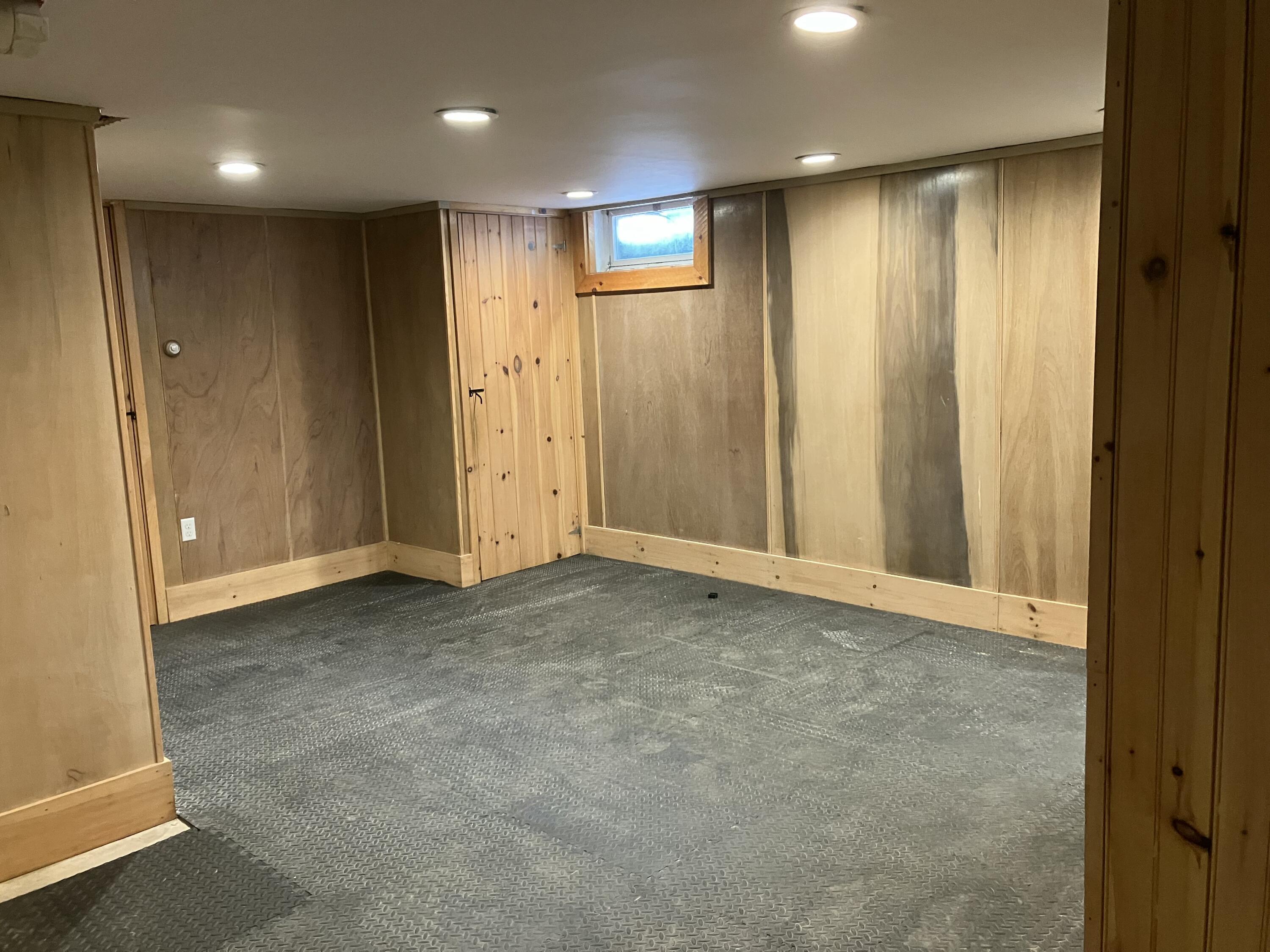 13 Cooper Road, Chesterville, ME, 04938