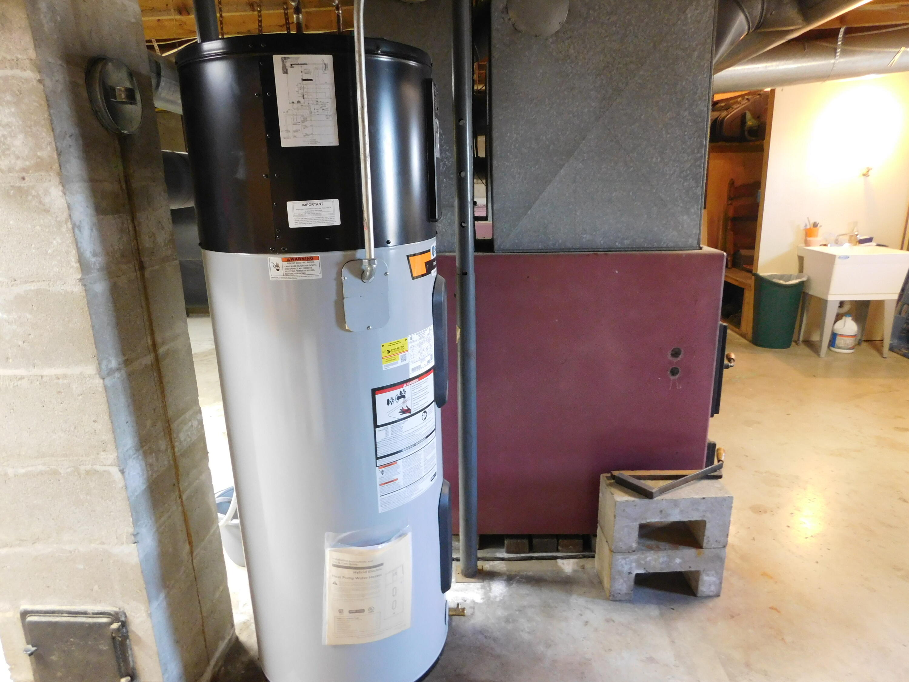 557 Enfield Road, Lincoln, ME, 04457