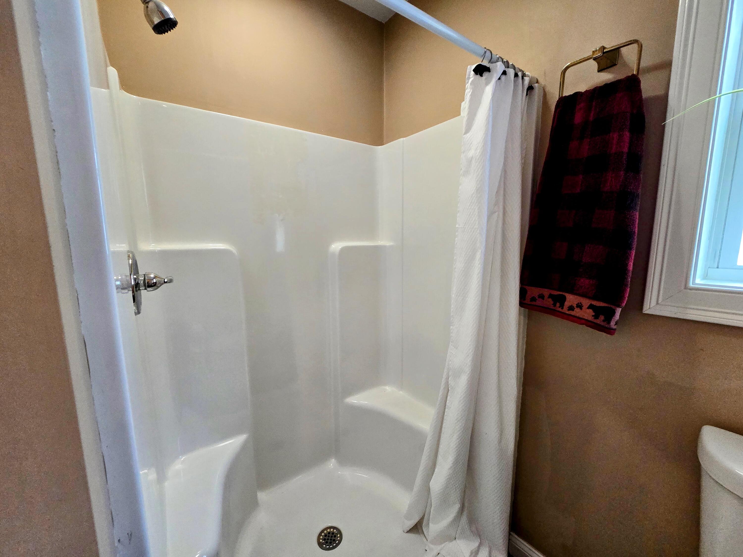 976 Park Street, Paris, ME, 04281