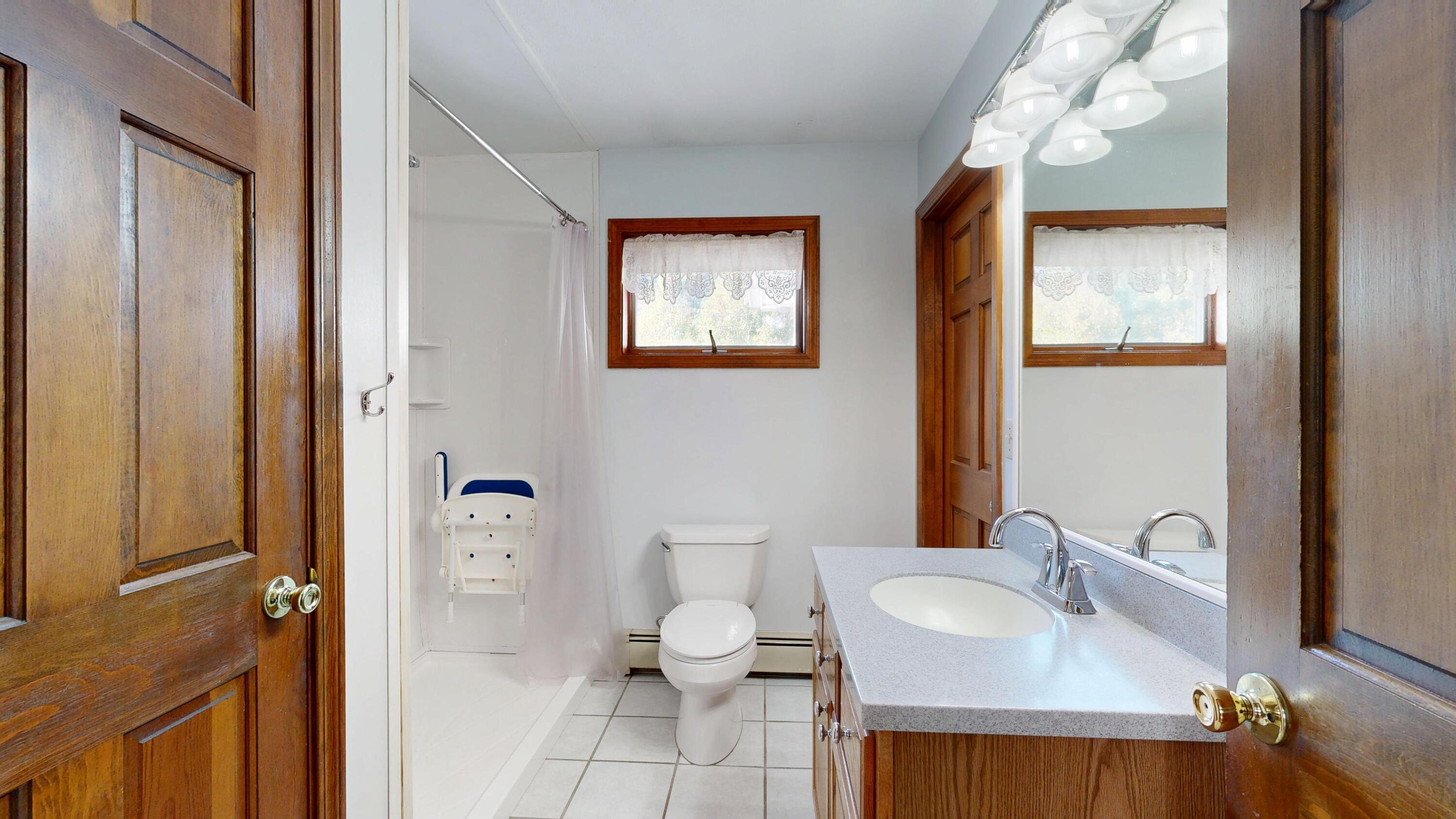 12 Hartford Street, Lewiston, ME, 04240