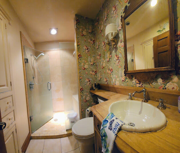 12 Schoolhouse Lane, Hampden, ME, 04444