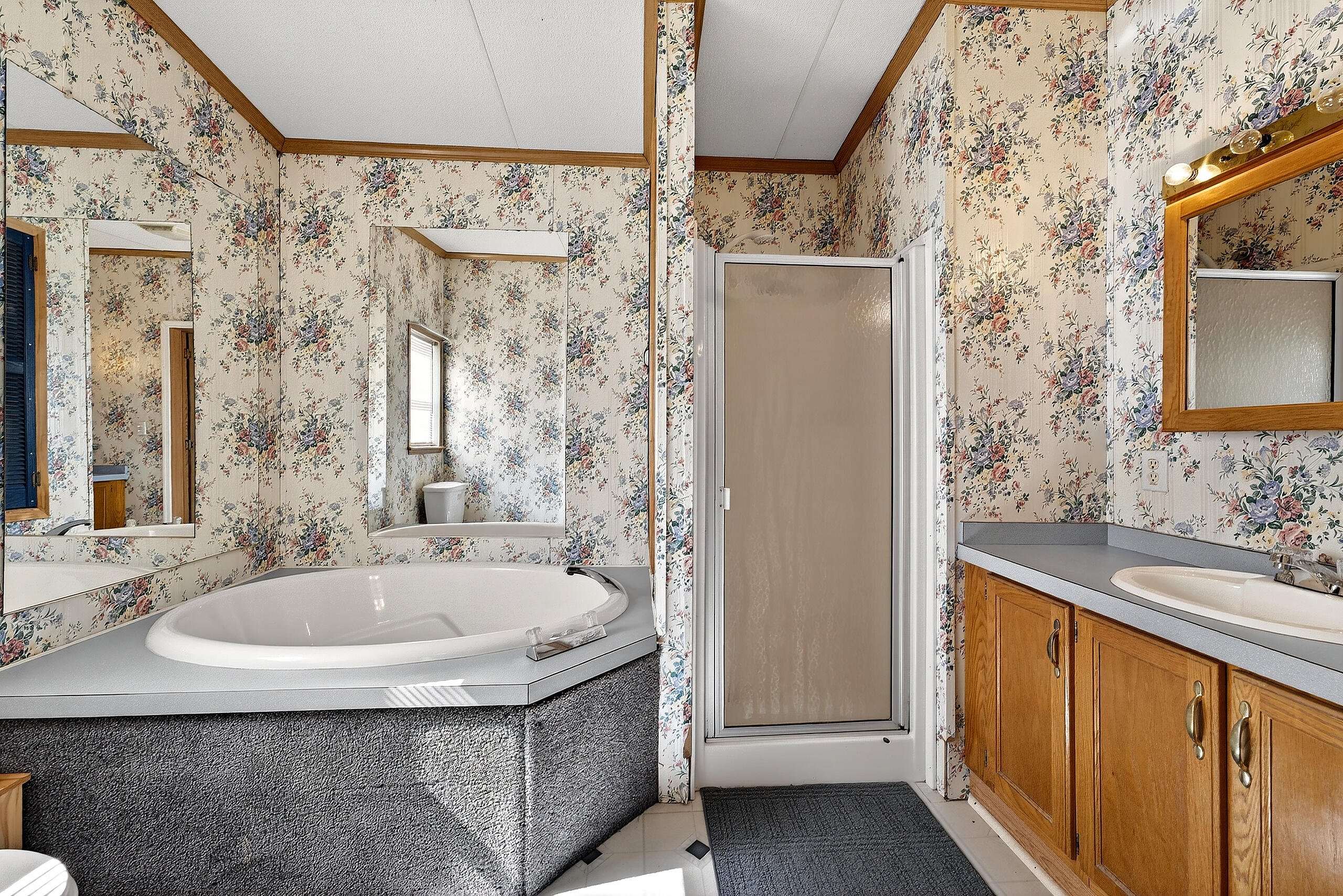 16 Village Green Road, Waterville, ME, 04901