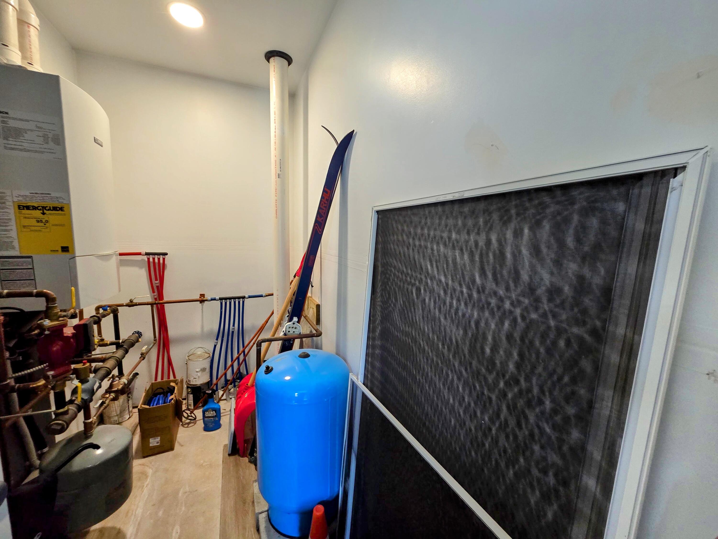 976 Park Street, Paris, ME, 04281