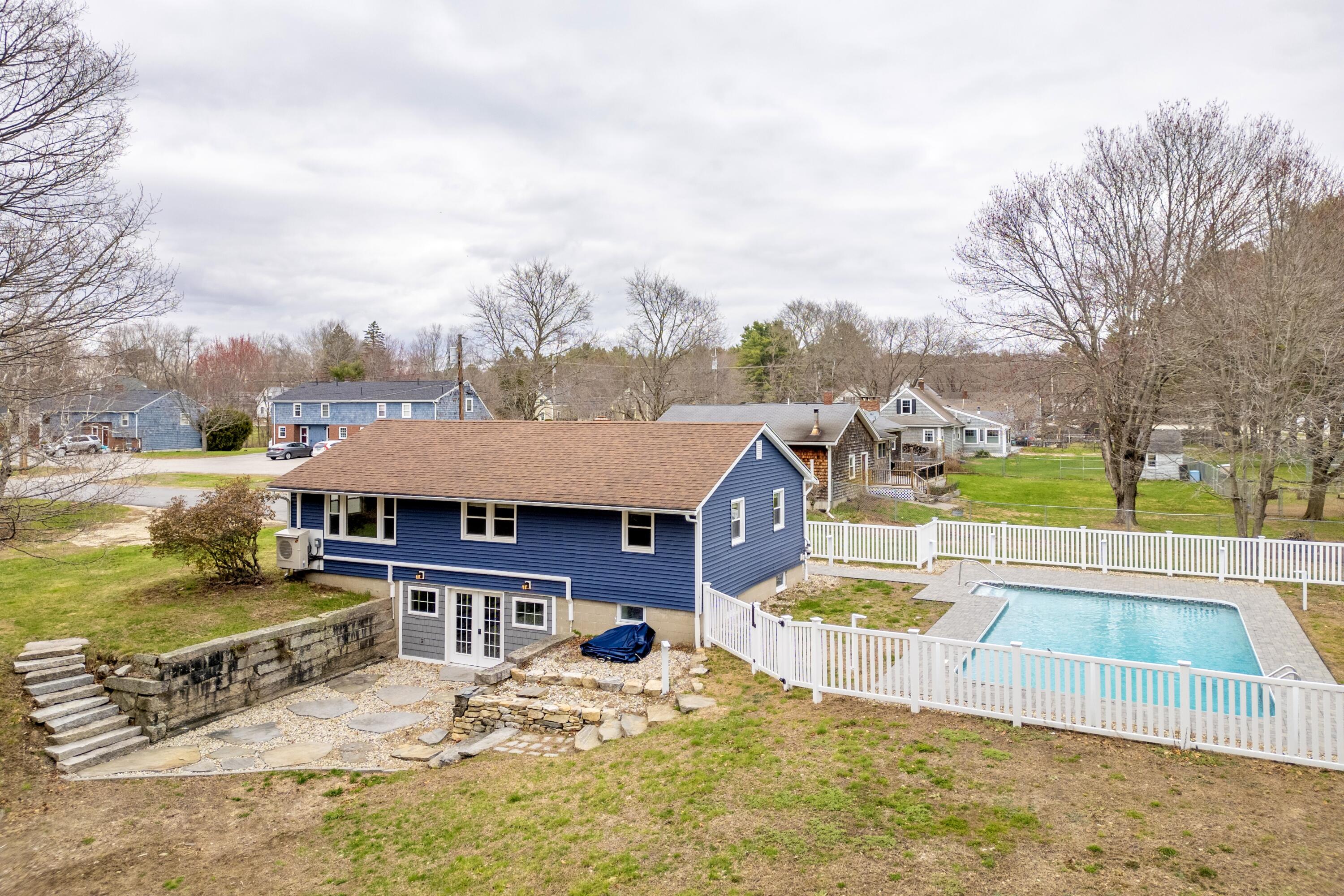 7 Sunset View Street, Gray, ME, 04039