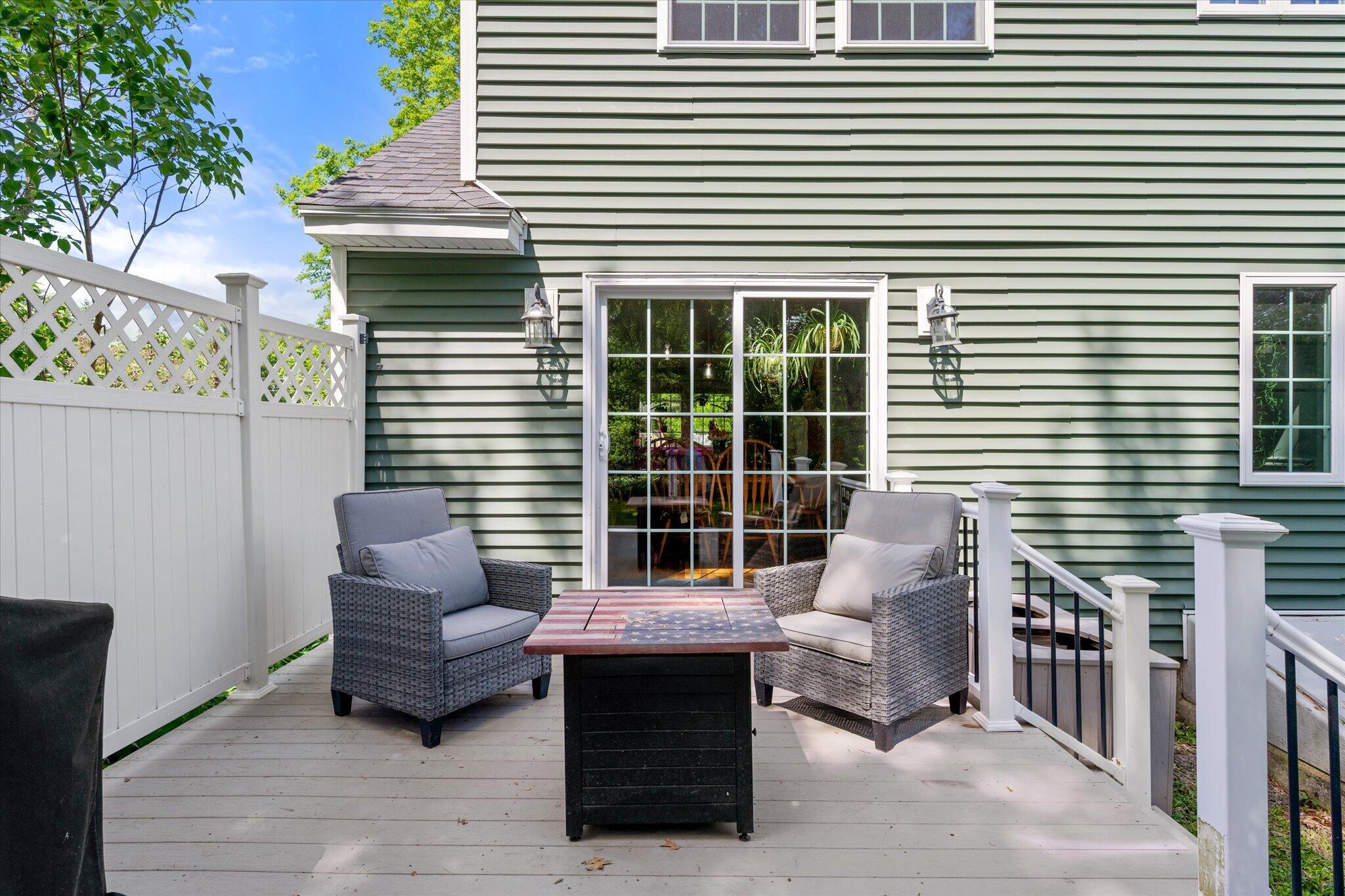 39-Back Deck