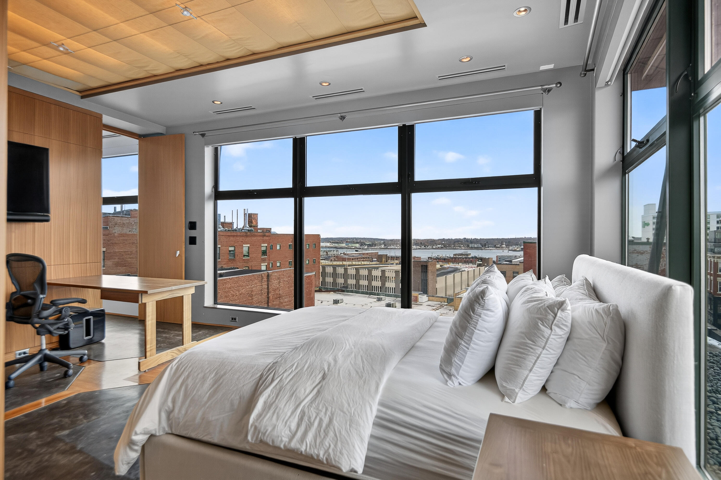 547 Congress Street UNIT PH6, Portland, ME, 04101