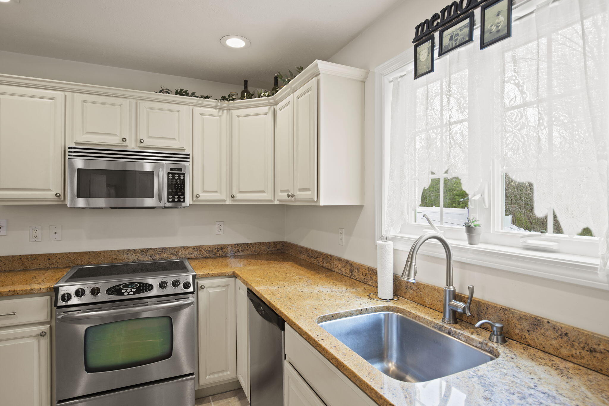 5 Izzy Lane, Kittery, ME, 03904