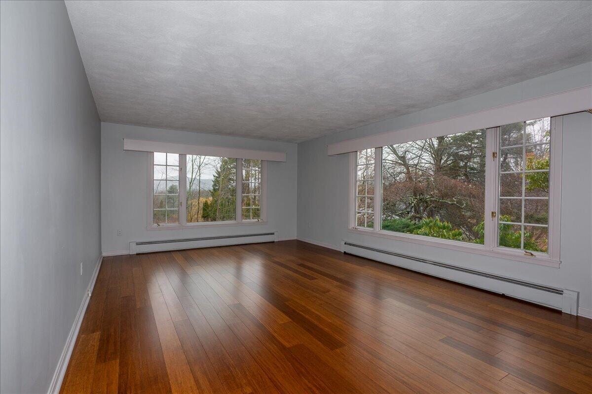 200 Mistic Avenue, Rockport, ME, 04856