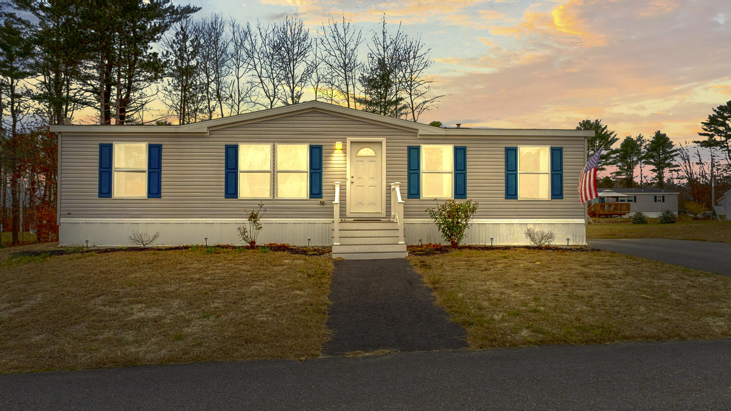 11 Trent Drive, Lisbon, ME, 04250