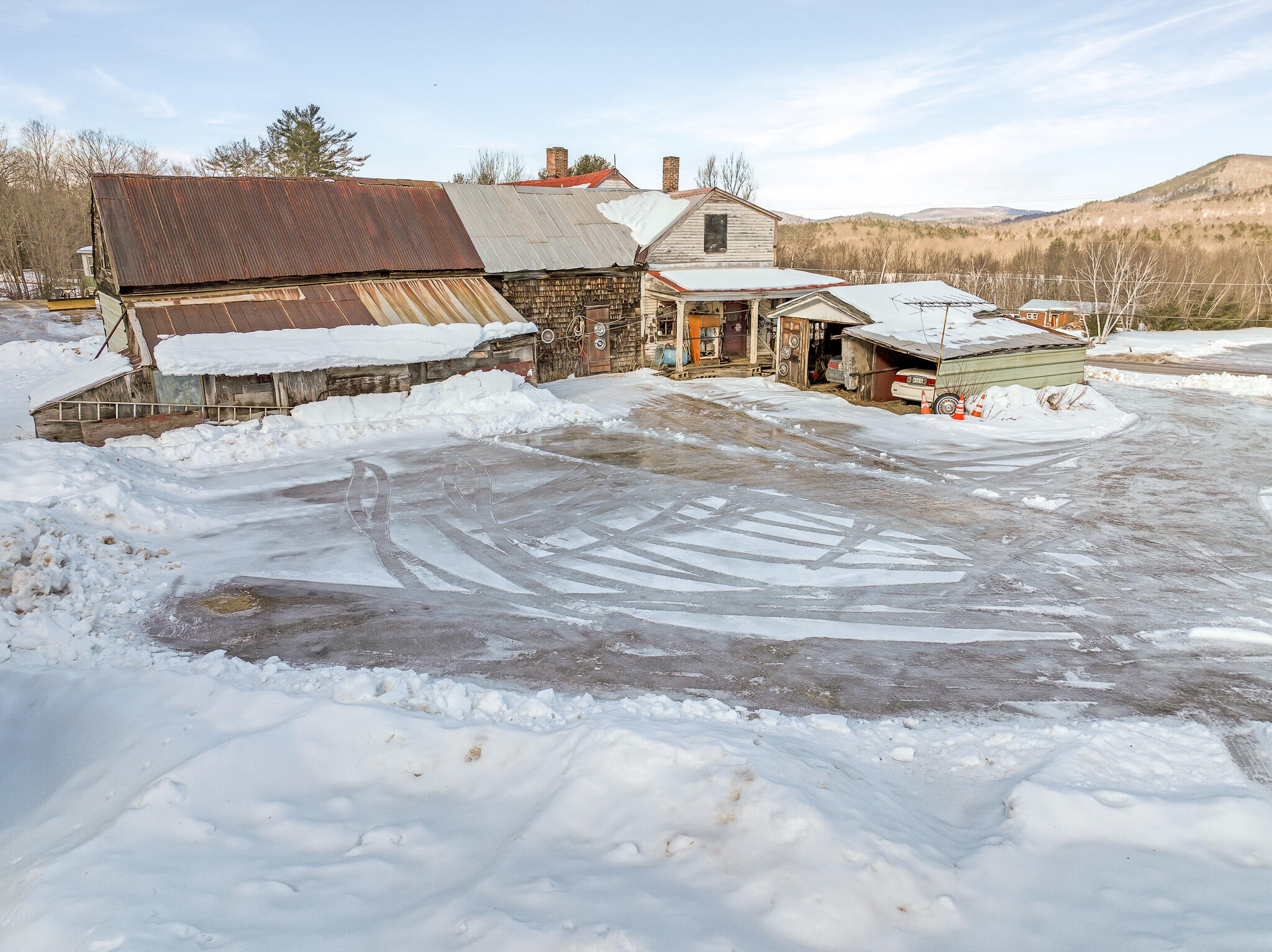 19 Knox Road, Peru, ME, 04290