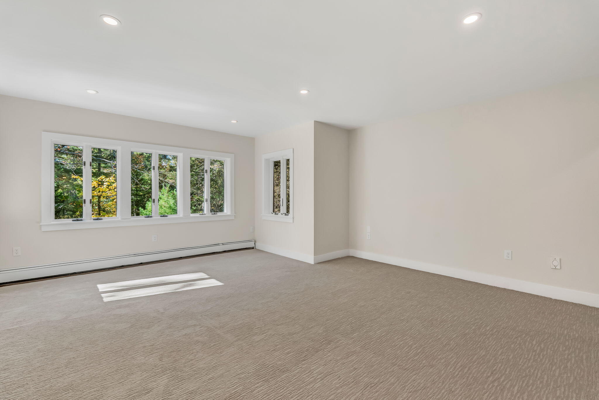 82 Falcon Lane, Lamoine, ME, 04605