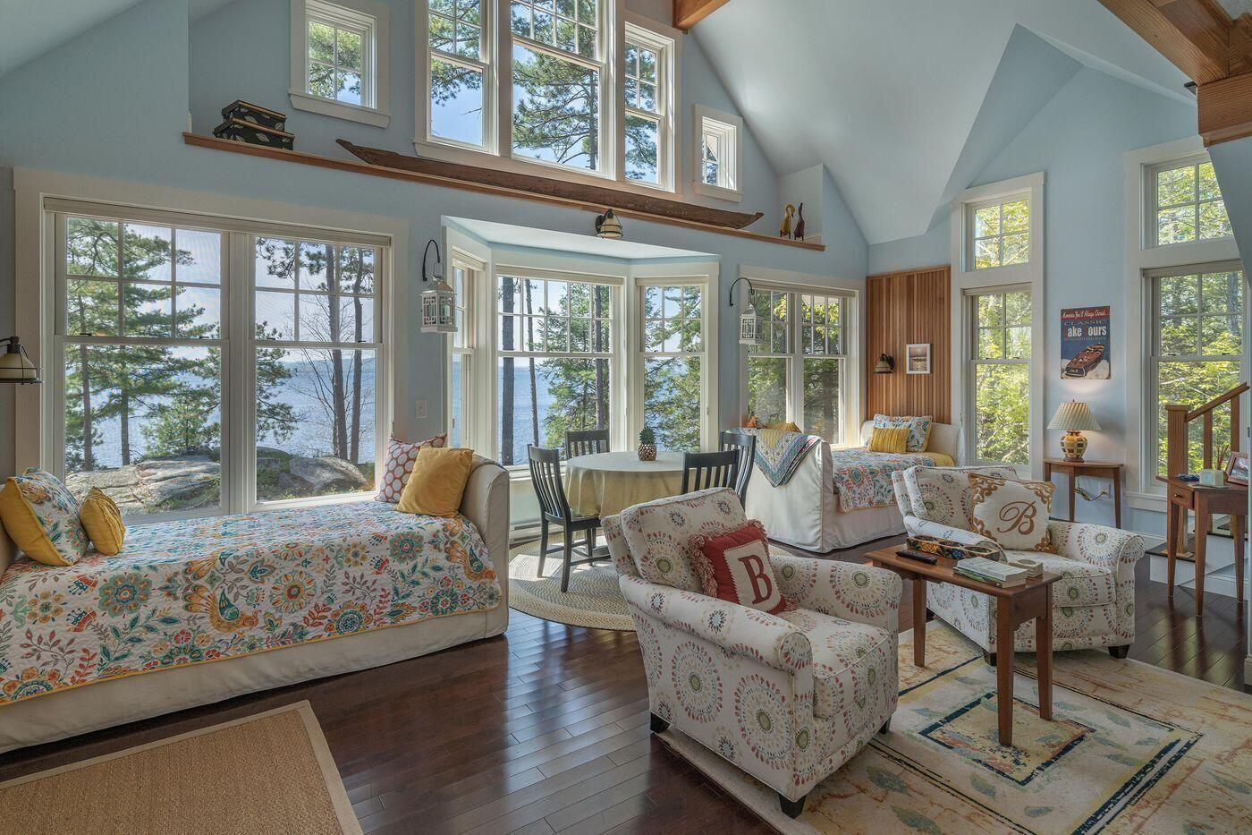 361 Cape Road, Raymond, ME, 04071 361 Cape Road, Raymond, ME, 04071
