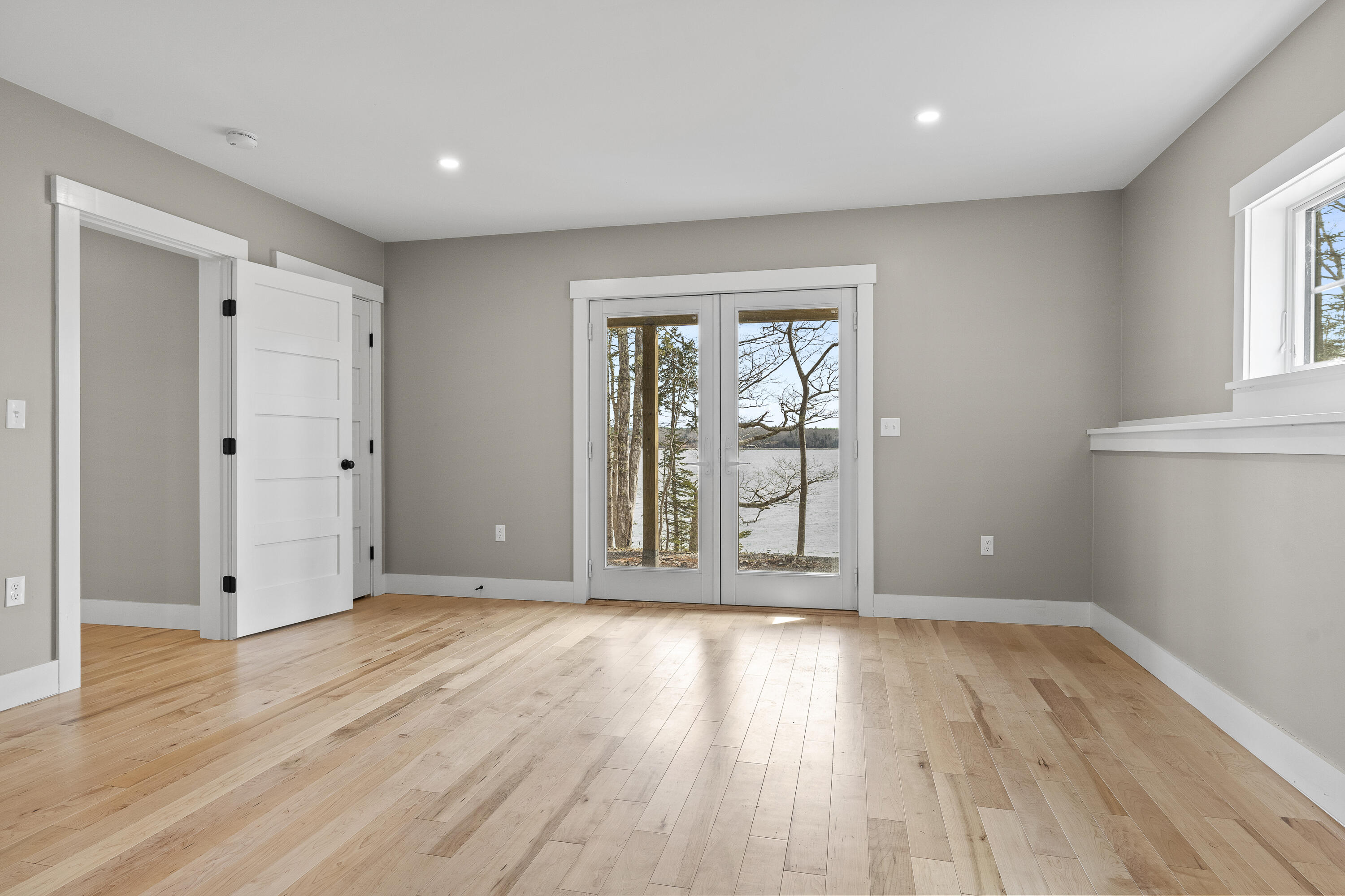 31 Viking Way, Bristol, ME, 04539