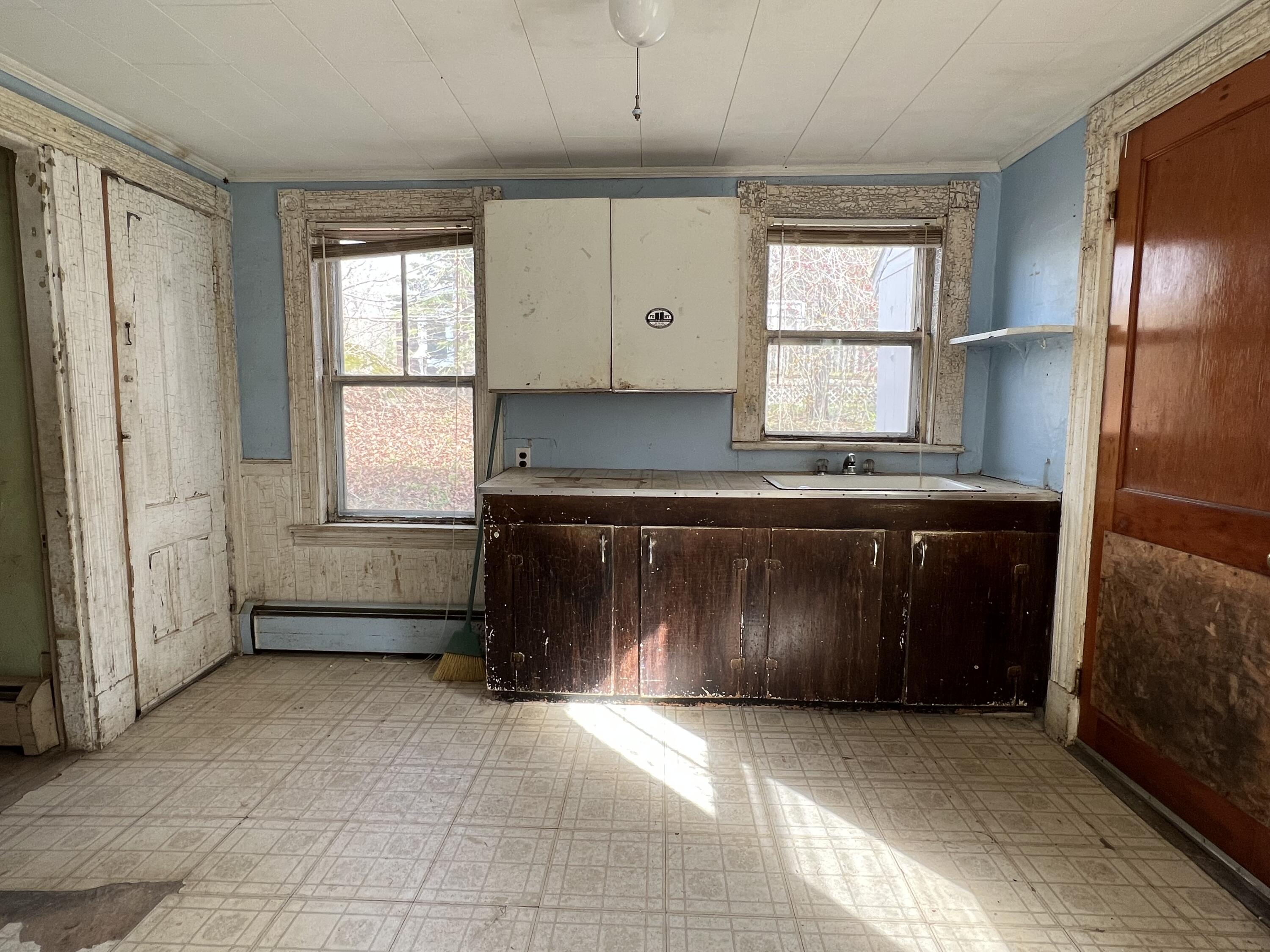 26 S Railroad Street, Roxbury, ME, 04275