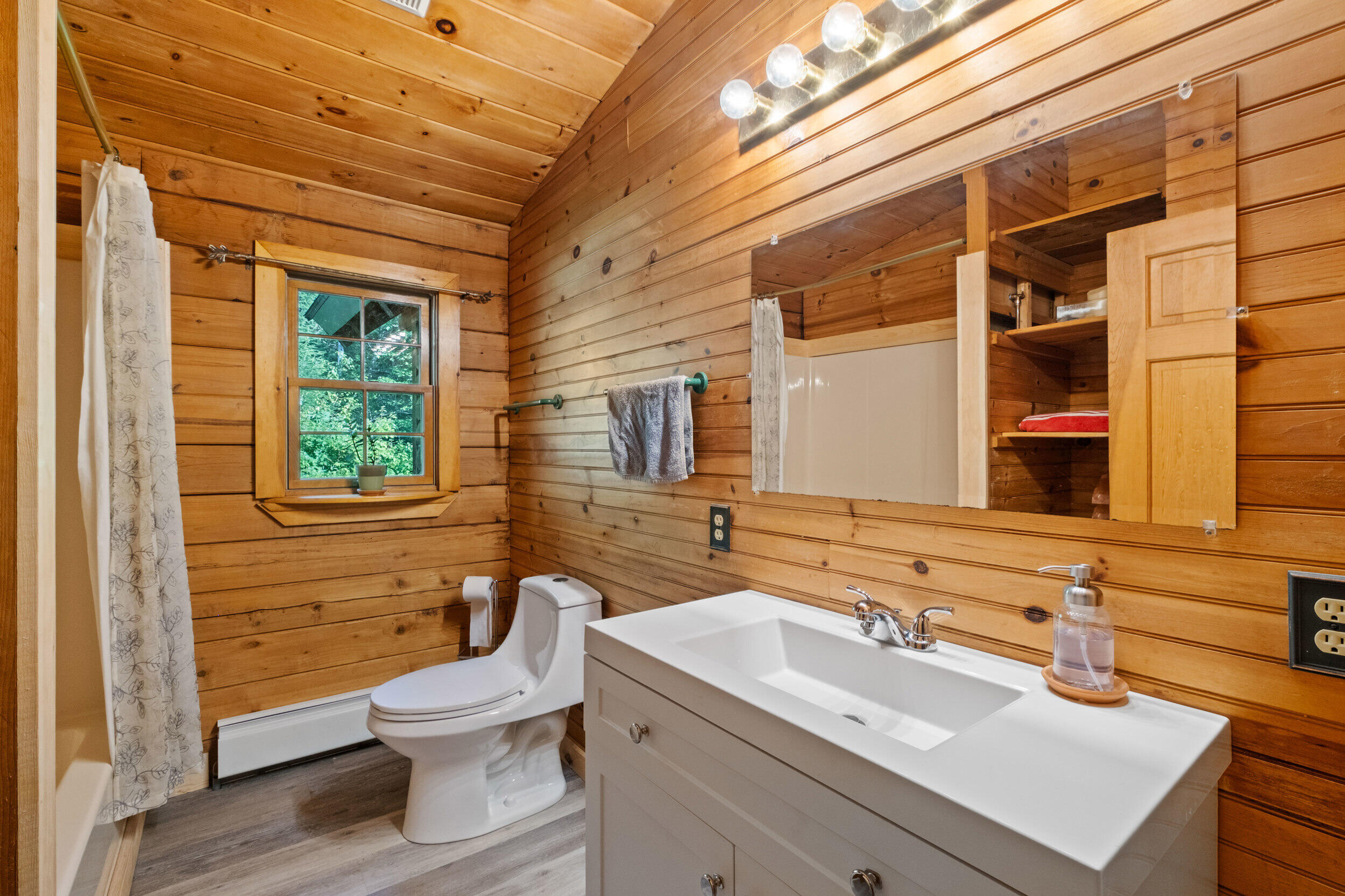 24 Stone House Court, Whitefield, ME, 04353