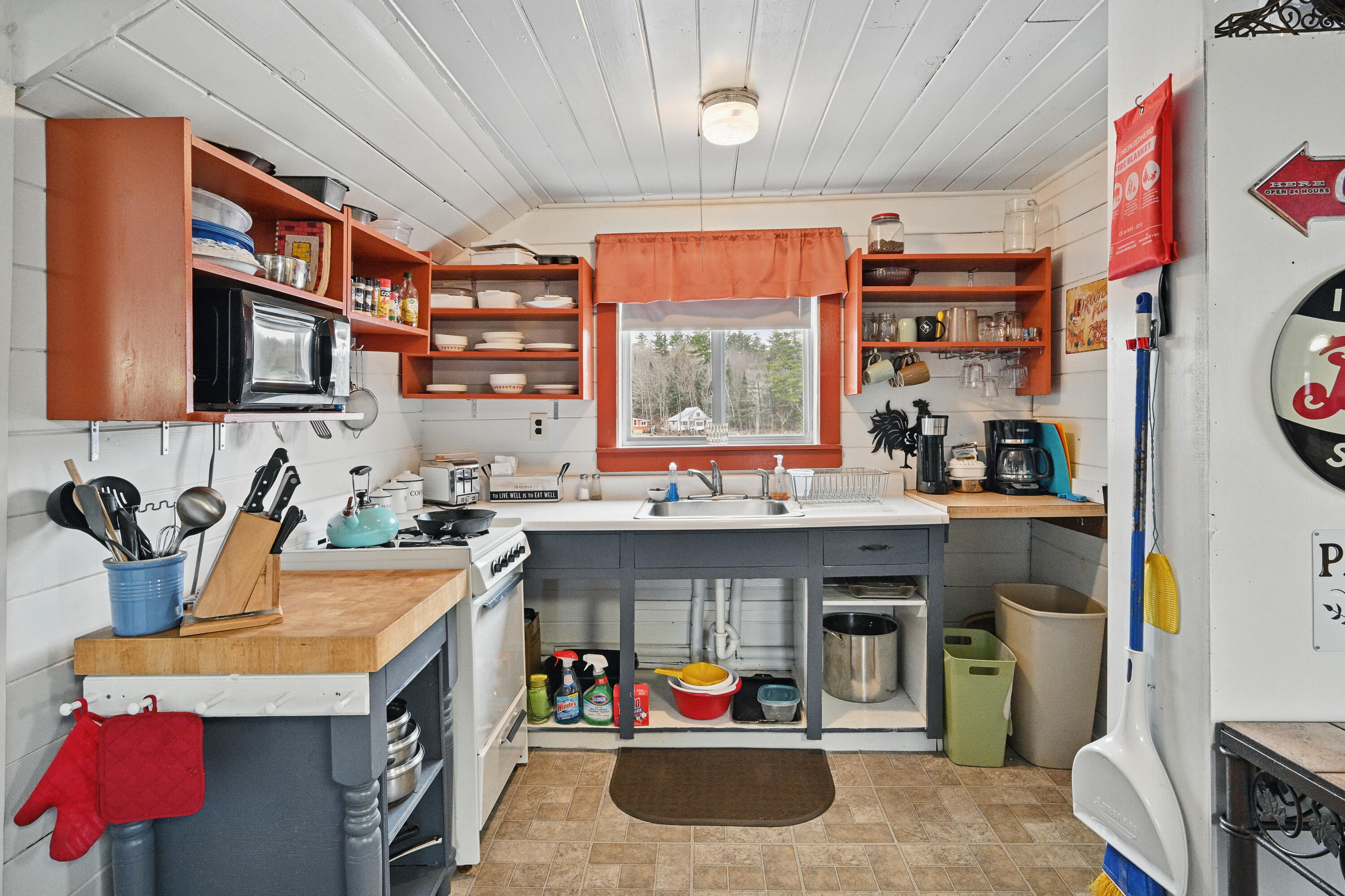 24 Dual Cove Point Road, Roxbury, ME, 04275