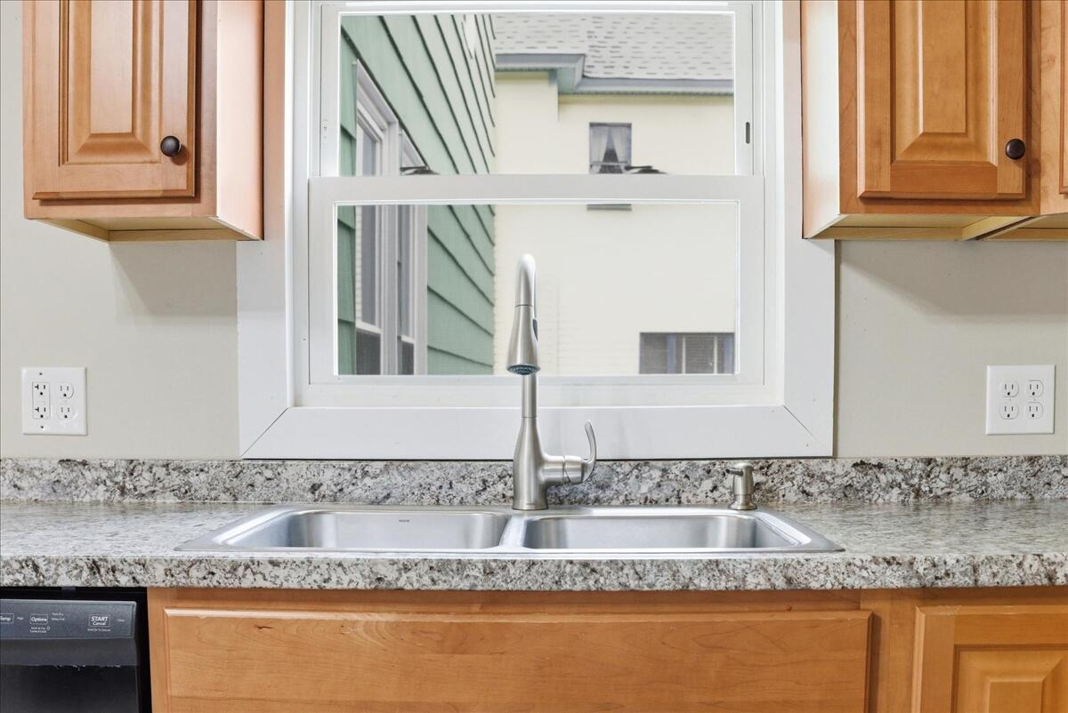 9 Harlow Hill Road, Mexico, ME, 04257