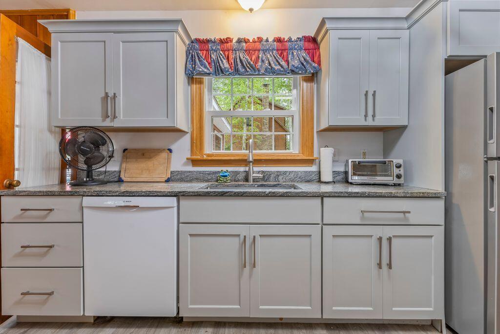 21 Wood Duck Way, Norway, ME, 04268