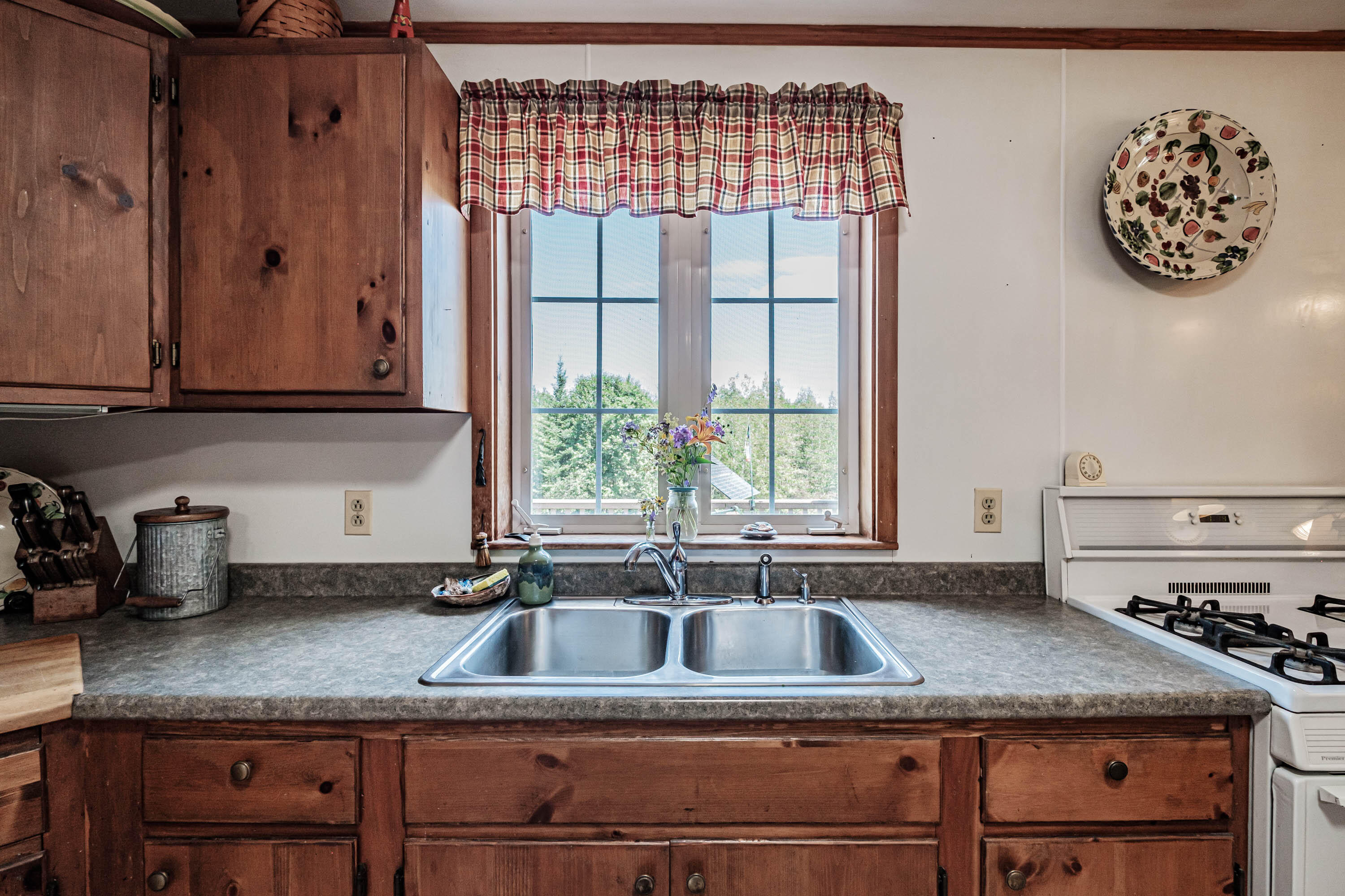 105 Maki Lane, Greenwood, ME, 04255