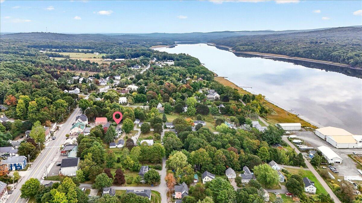 15 Commercial Street, Winterport, ME 04496 64-15 Commercial St
