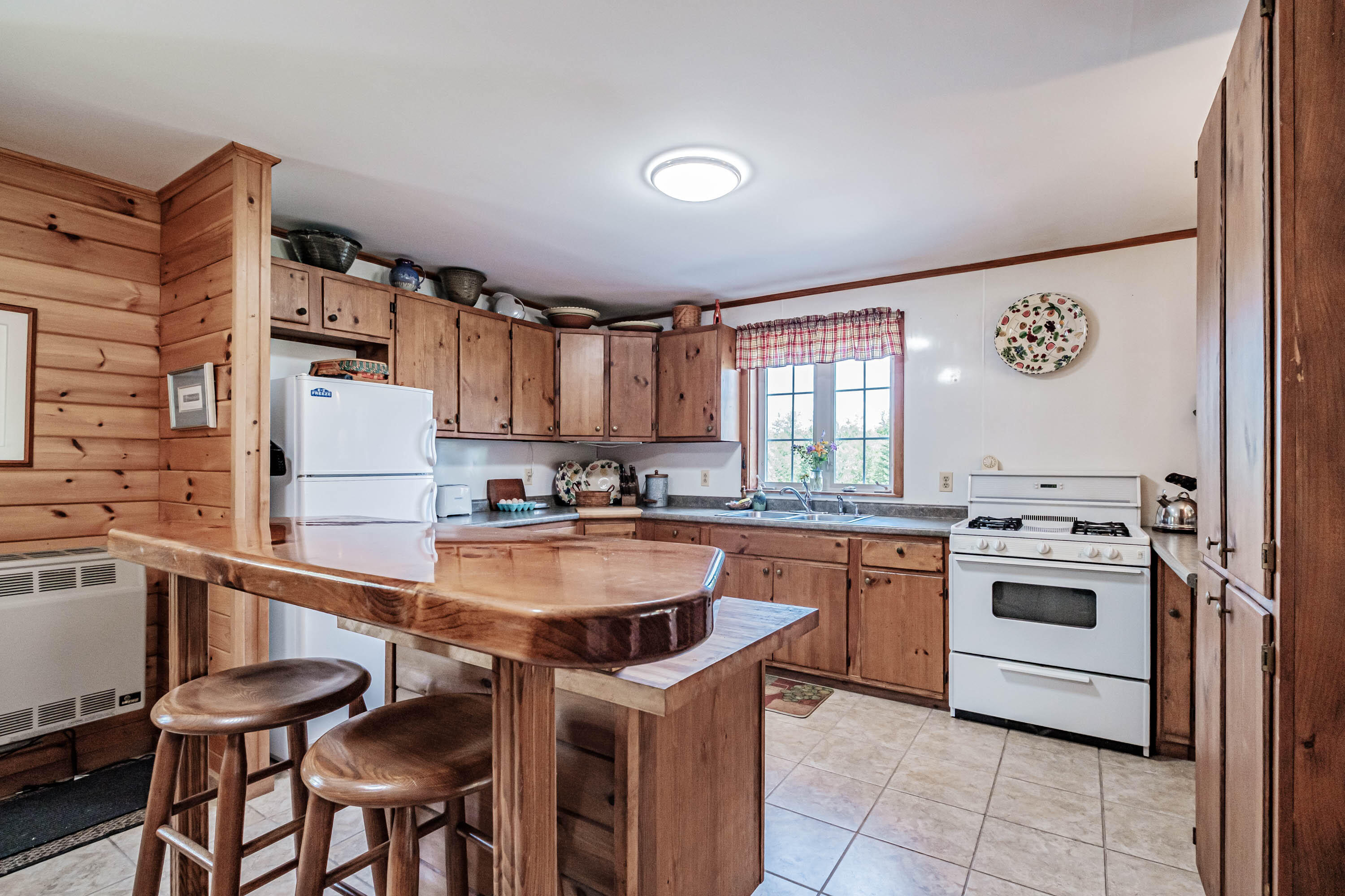 105 Maki Lane, Greenwood, ME, 04255