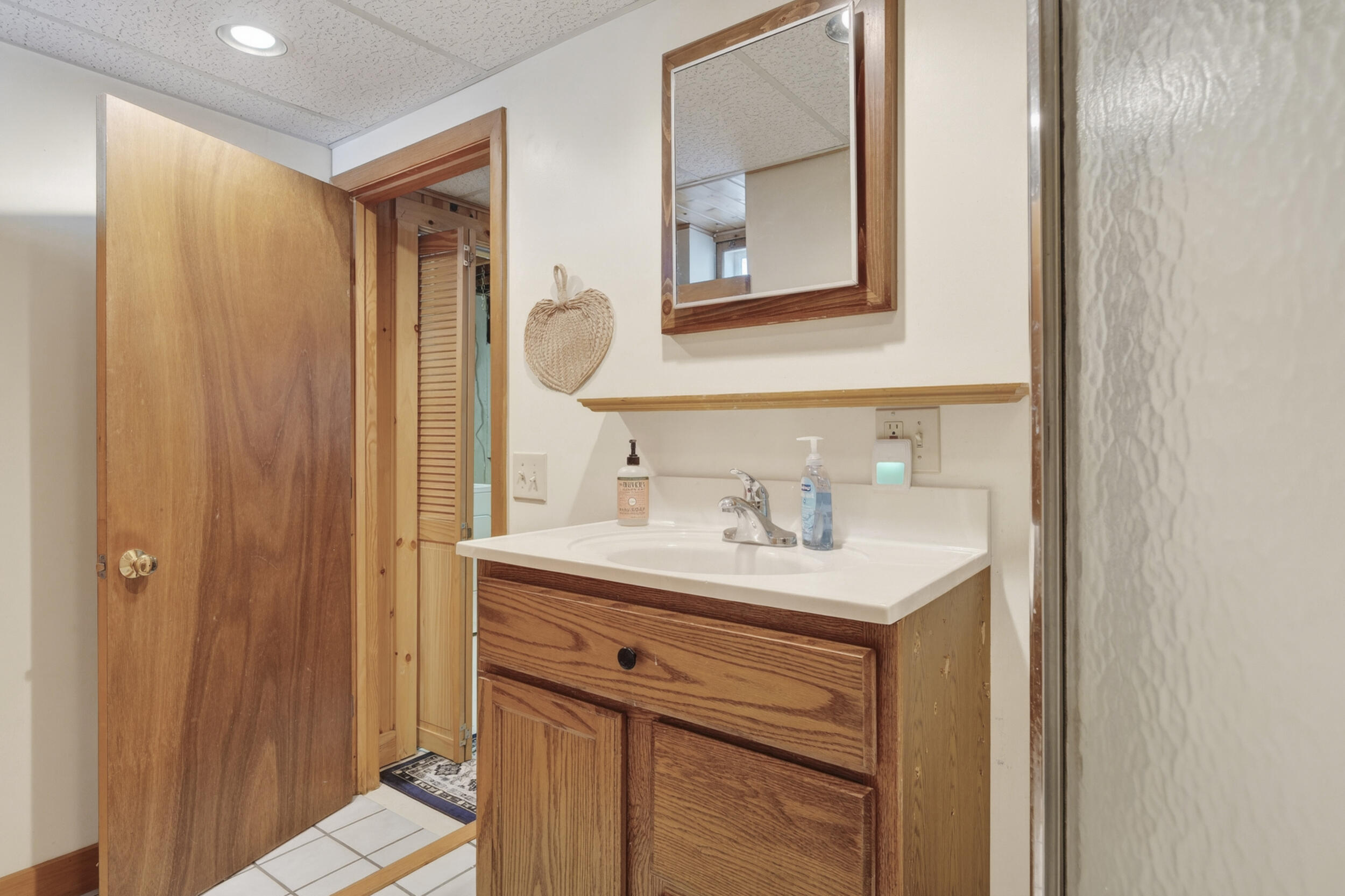 42 Vernon Street, Bethel, ME, 04217