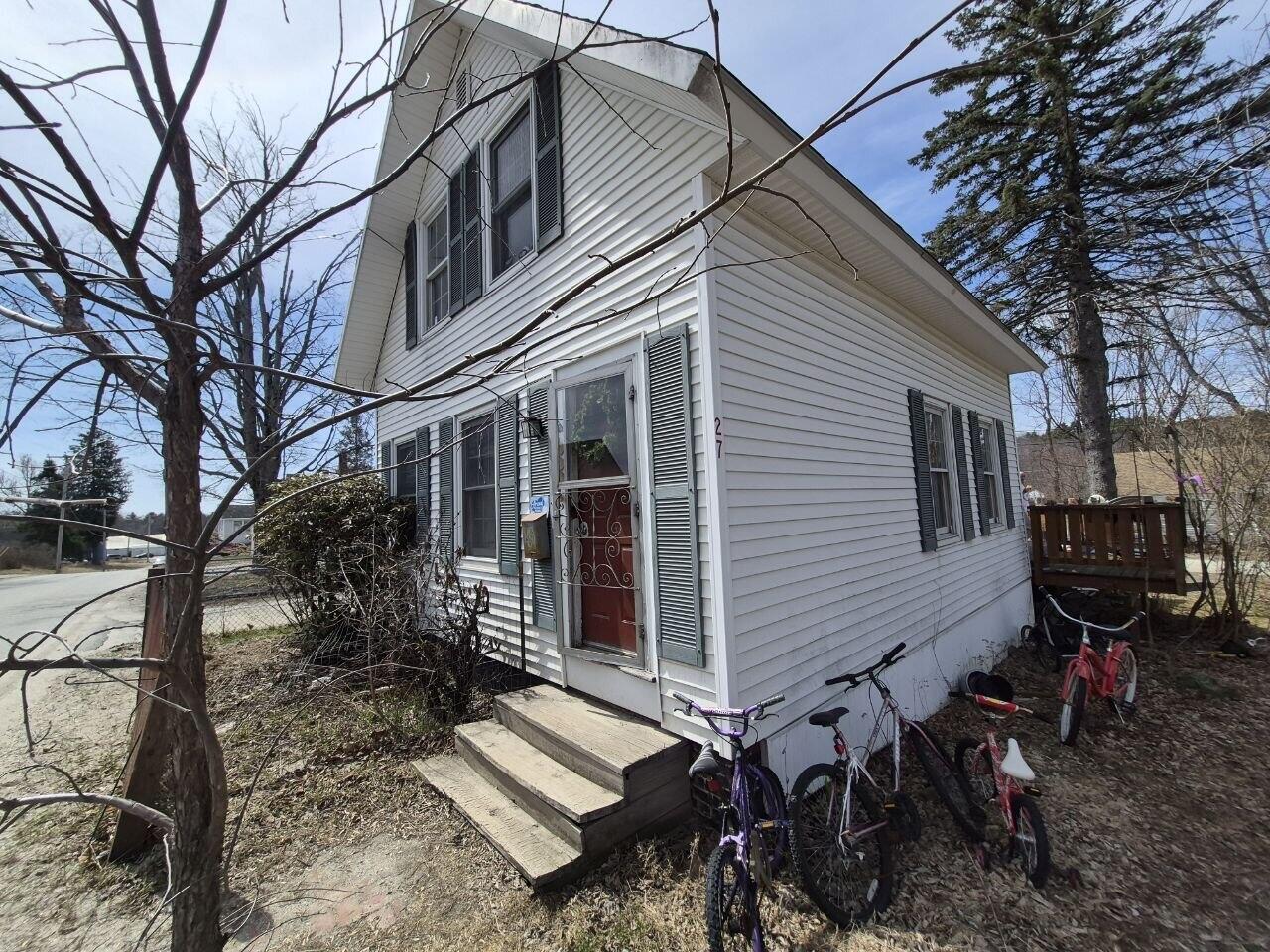 27 Royal Street, Winthrop, ME, 04364