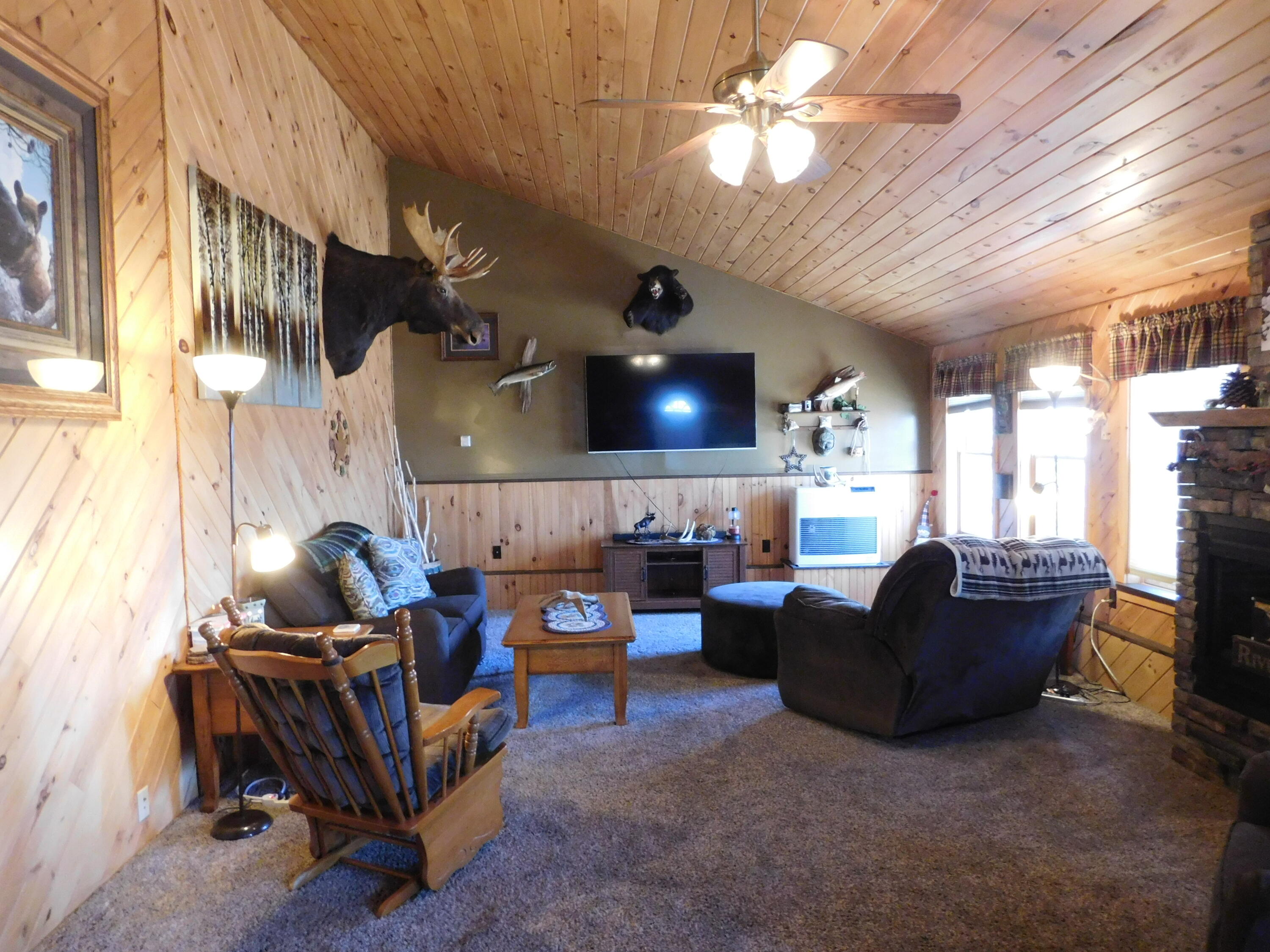 557 Enfield Road, Lincoln, ME, 04457