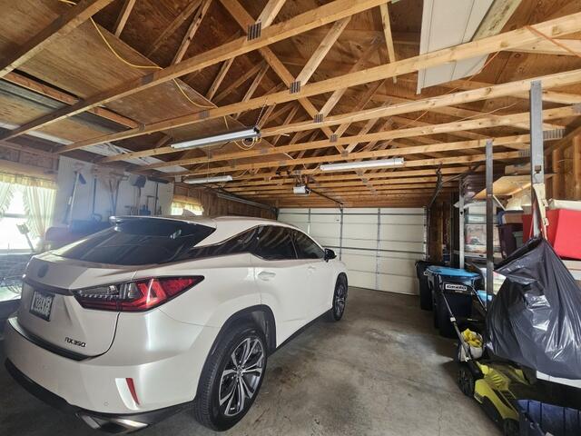 35.5 Lots of storage in 2 car garage