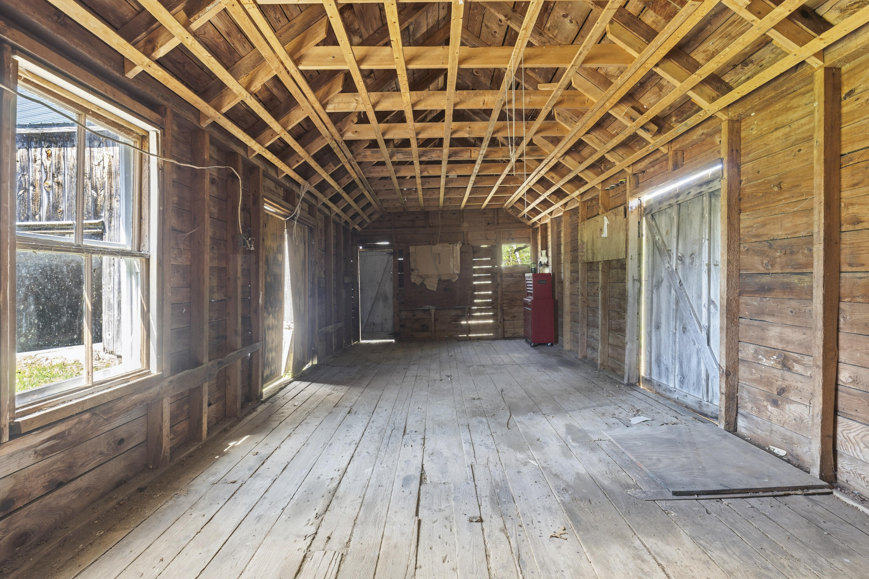 222 River Road, Richmond, ME, 04357