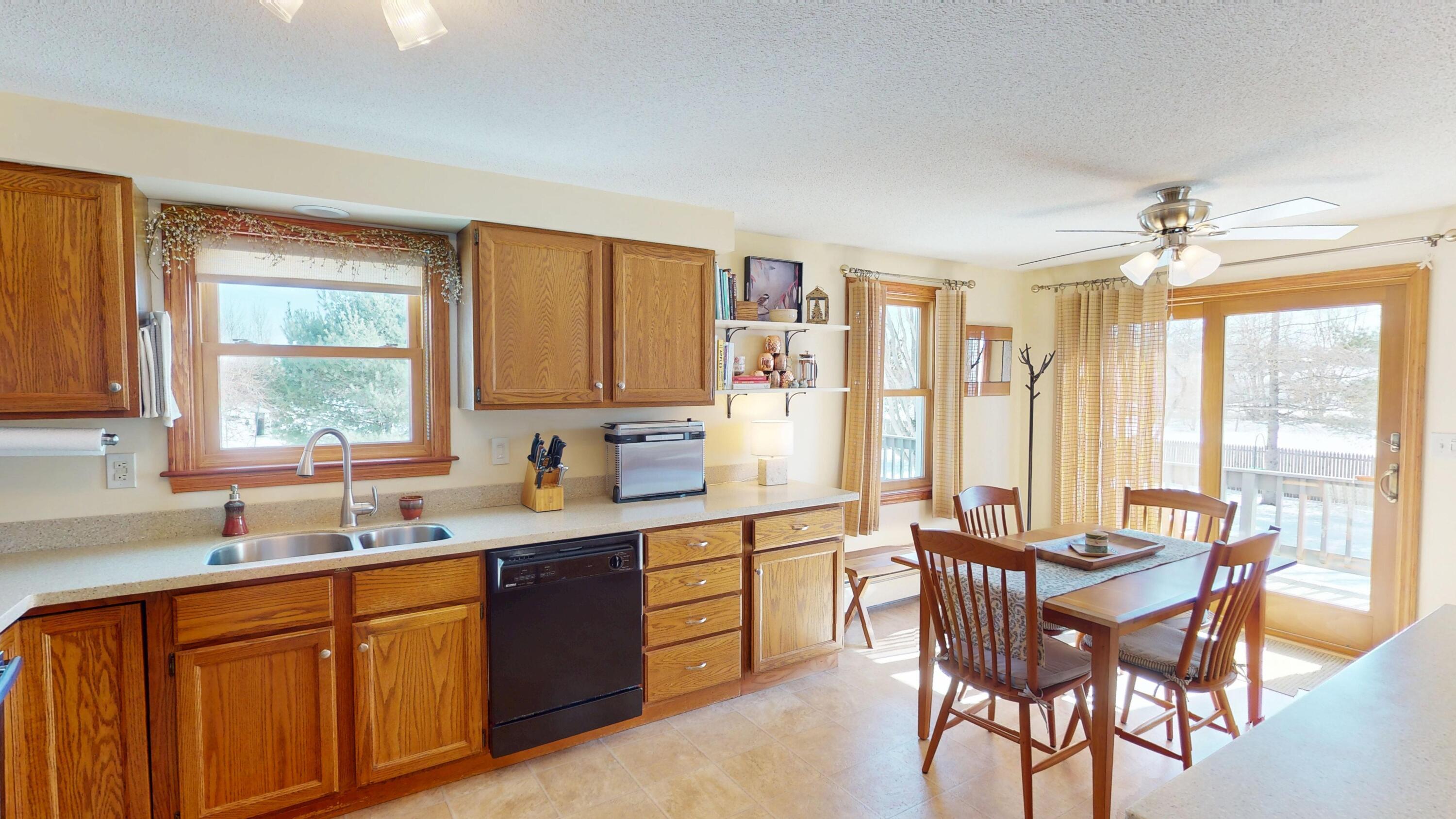 1013 Sunset Avenue, Glenburn, ME, 04401