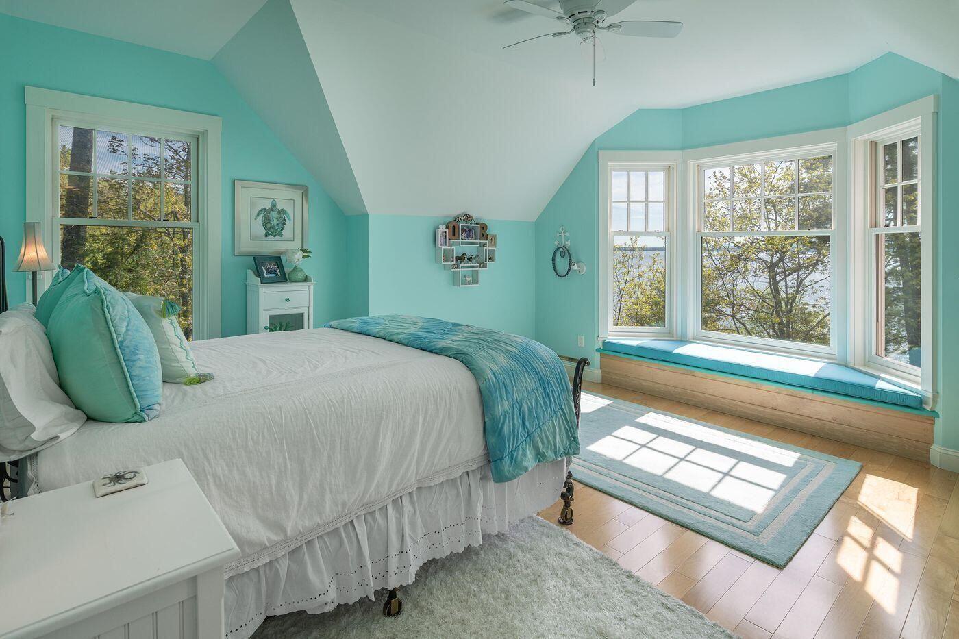 361 Cape Road, Raymond, ME, 04071 361 Cape Road, Raymond, ME, 04071