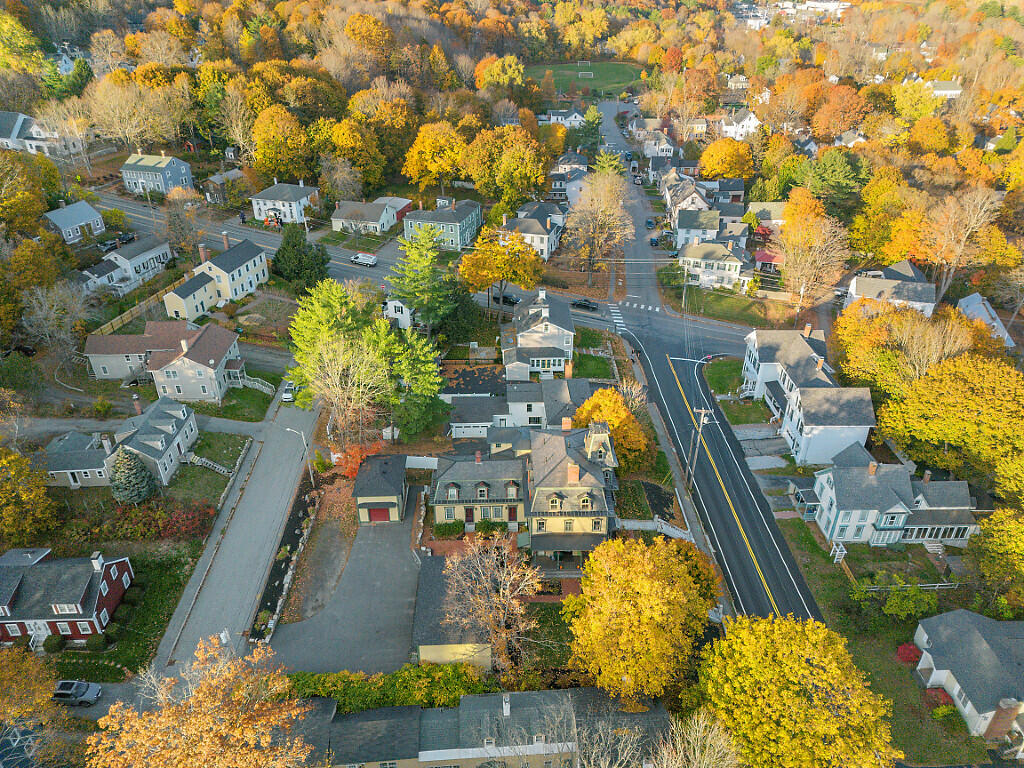 15 Middle Street UNIT 3, Hallowell, ME, 04347