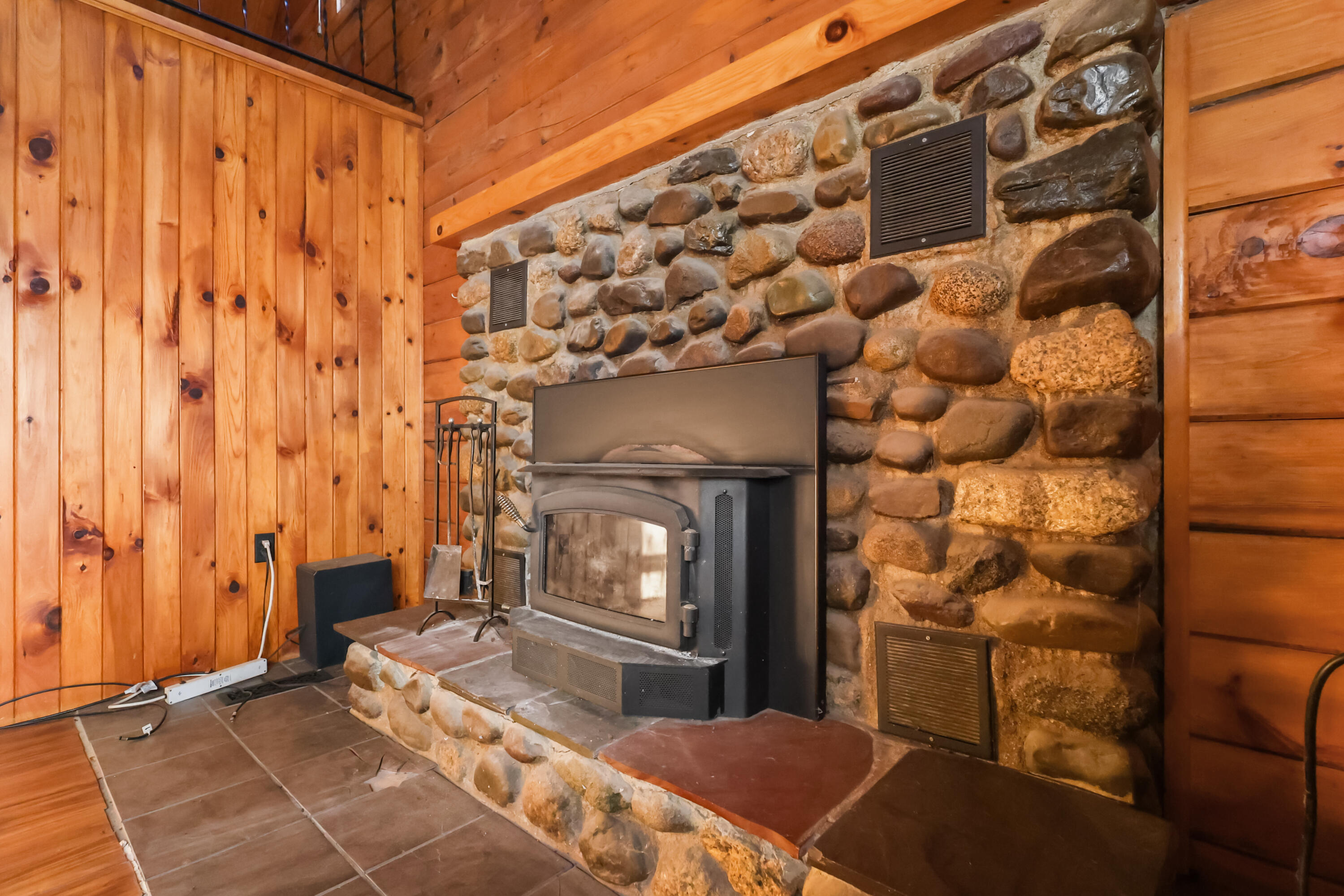 723 Middle Road, Bradford, ME 04410 2M6A2908
