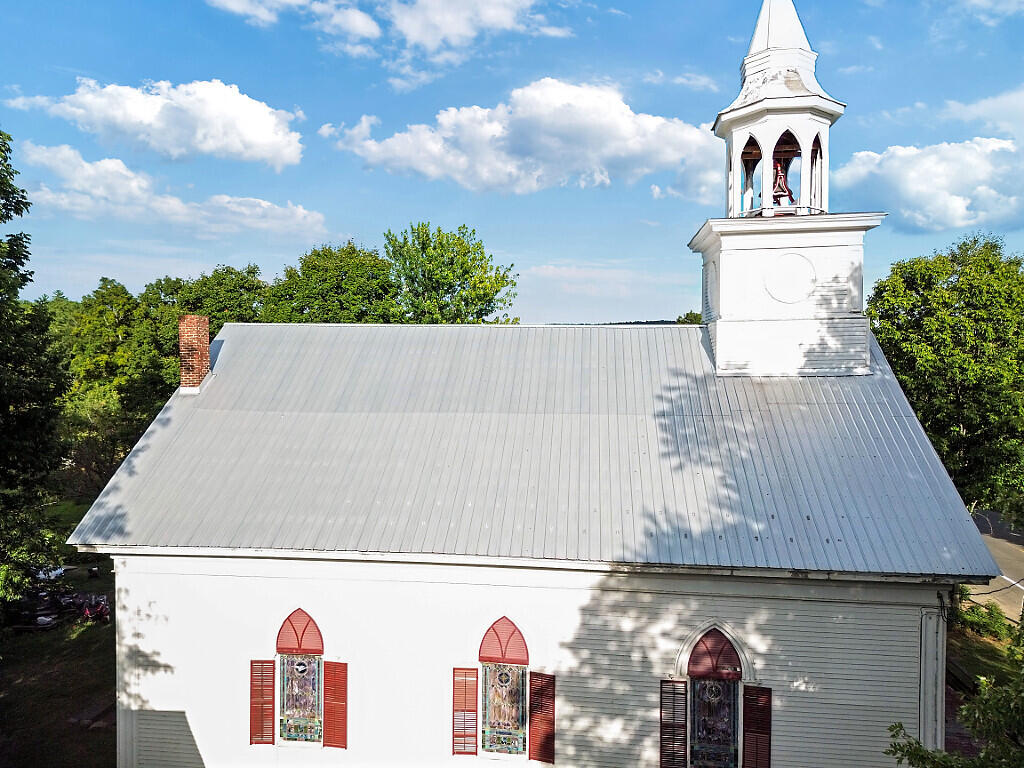 83 Main Street, Phillips, ME, 04966