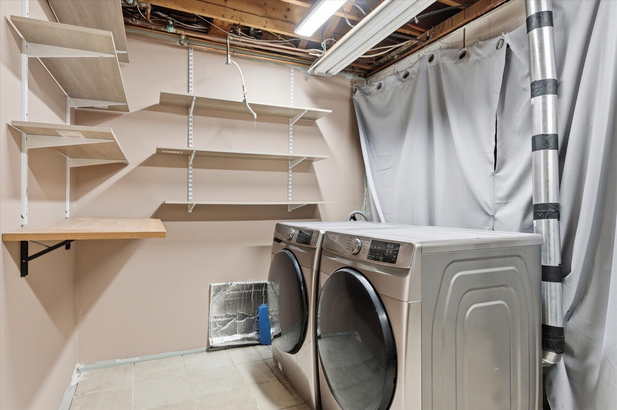 32 Charles Drive, Holden, ME, 04429