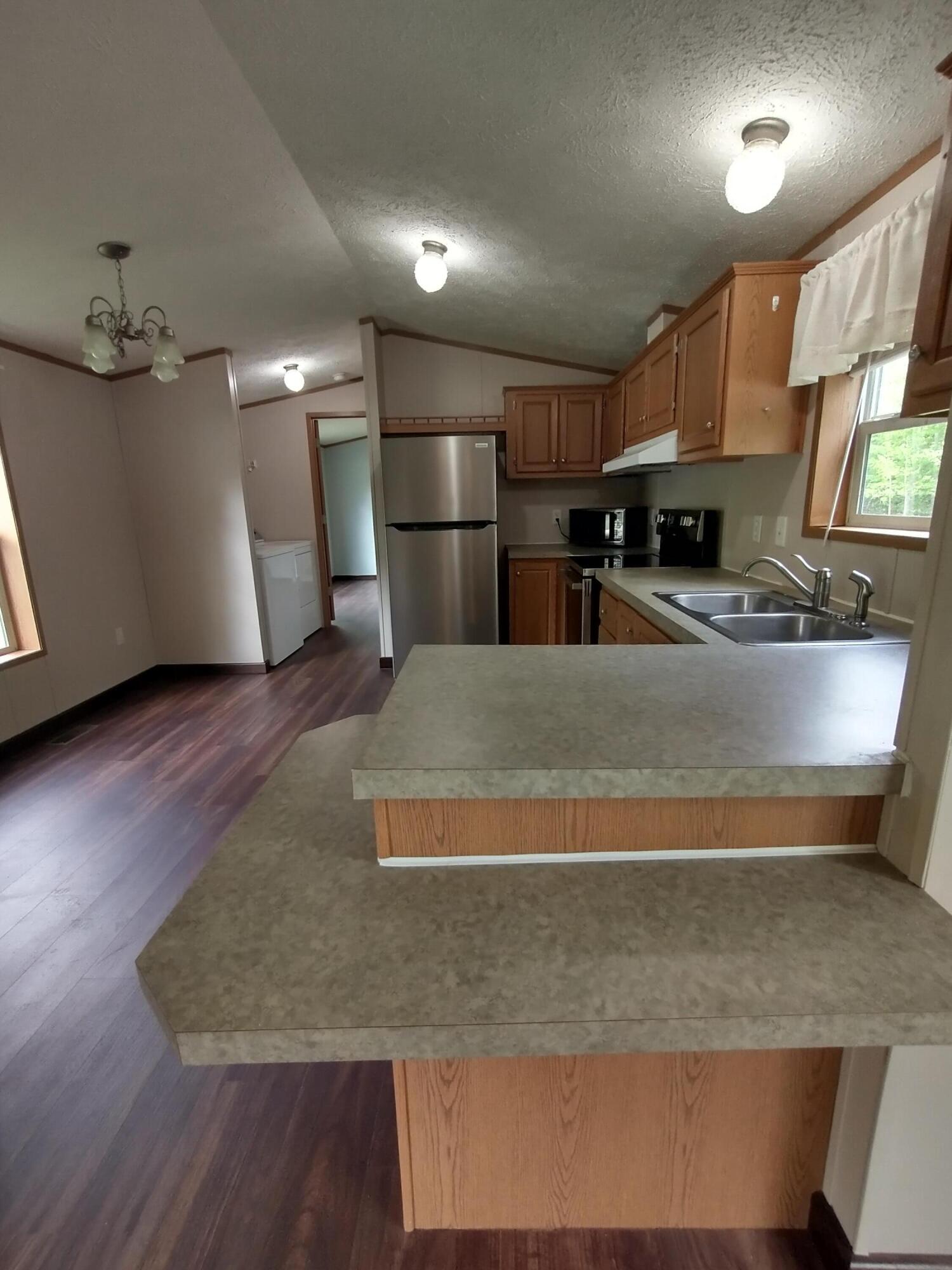 57 Carter Woods, Bradley, ME 04411 Kitchen Counter Work/Sitting area